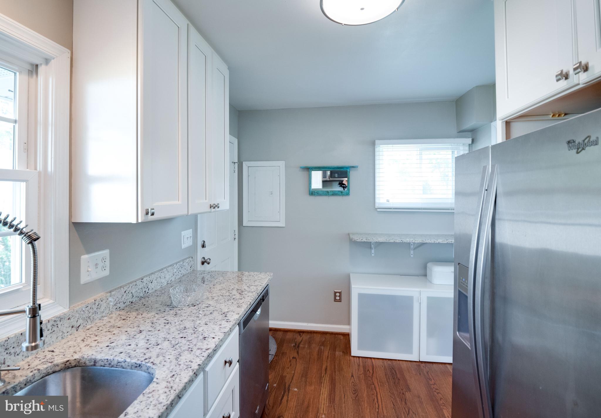 BUCKNELL MANOR - Residential