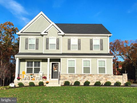 Homes For Sale - 410 Kaila<br/> TABERNACLE, NJ 08088