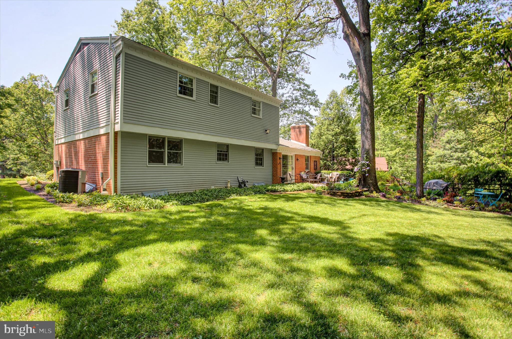 PENN NATIONAL ESTATES - Residential