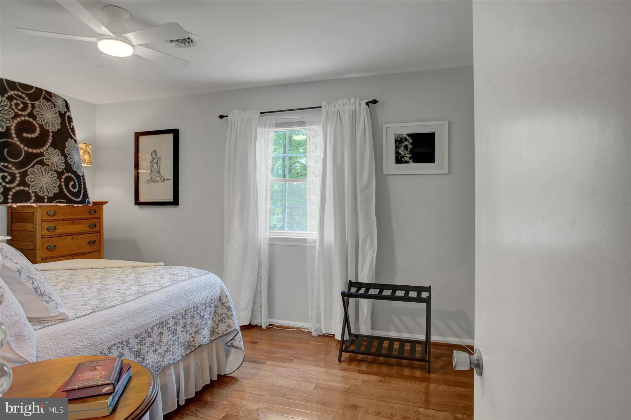 PENN NATIONAL ESTATES - Residential
