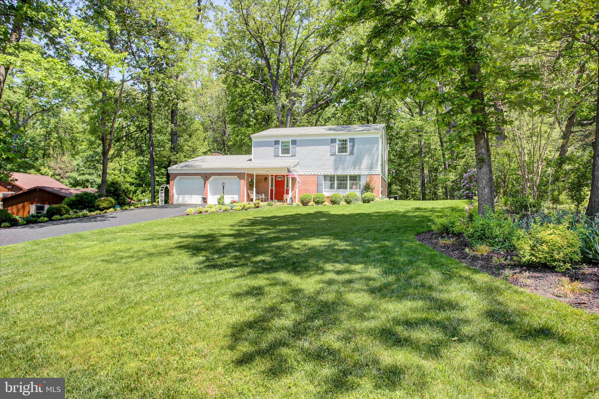 PENN NATIONAL ESTATES - Residential