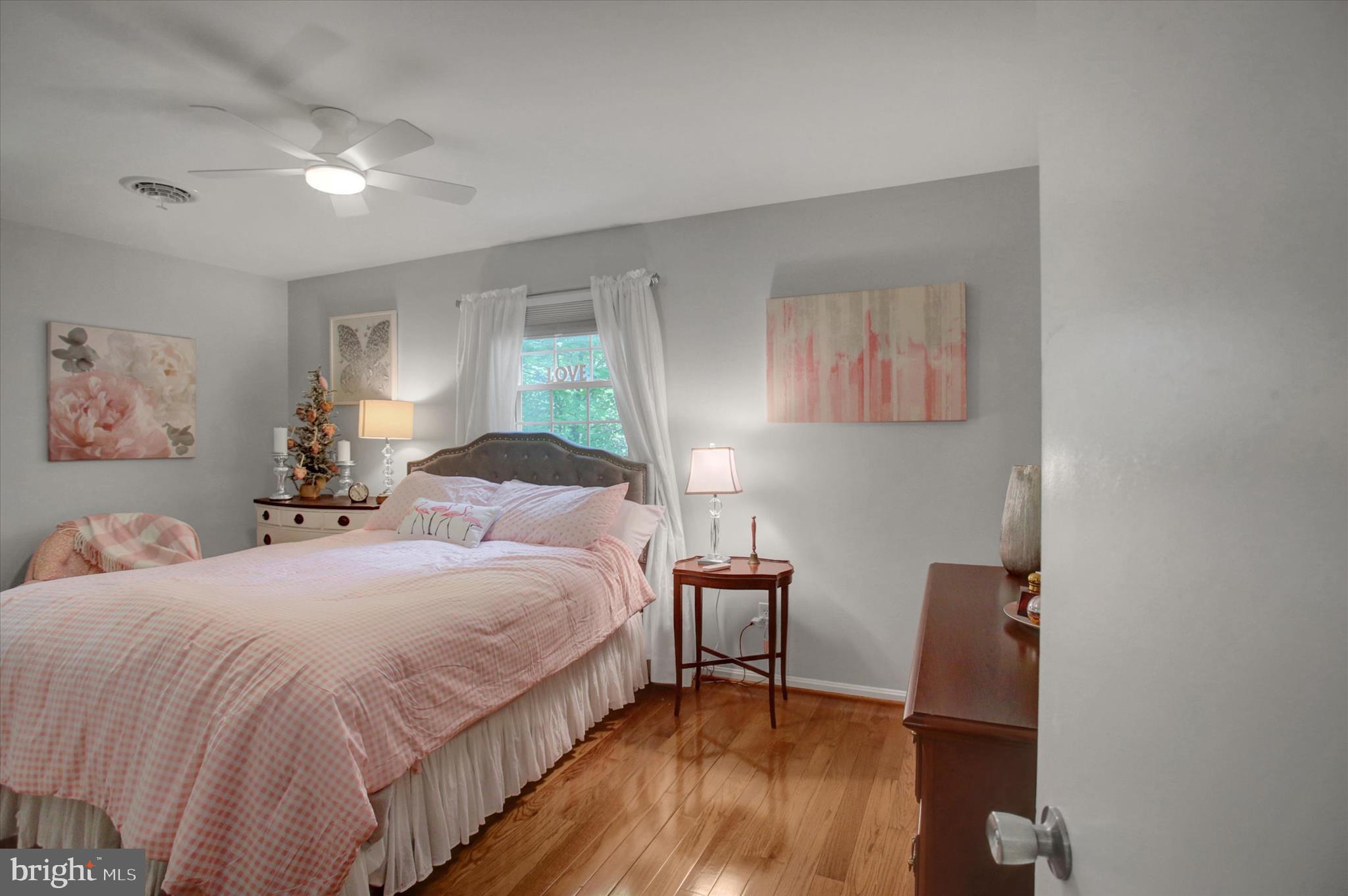 PENN NATIONAL ESTATES - Residential