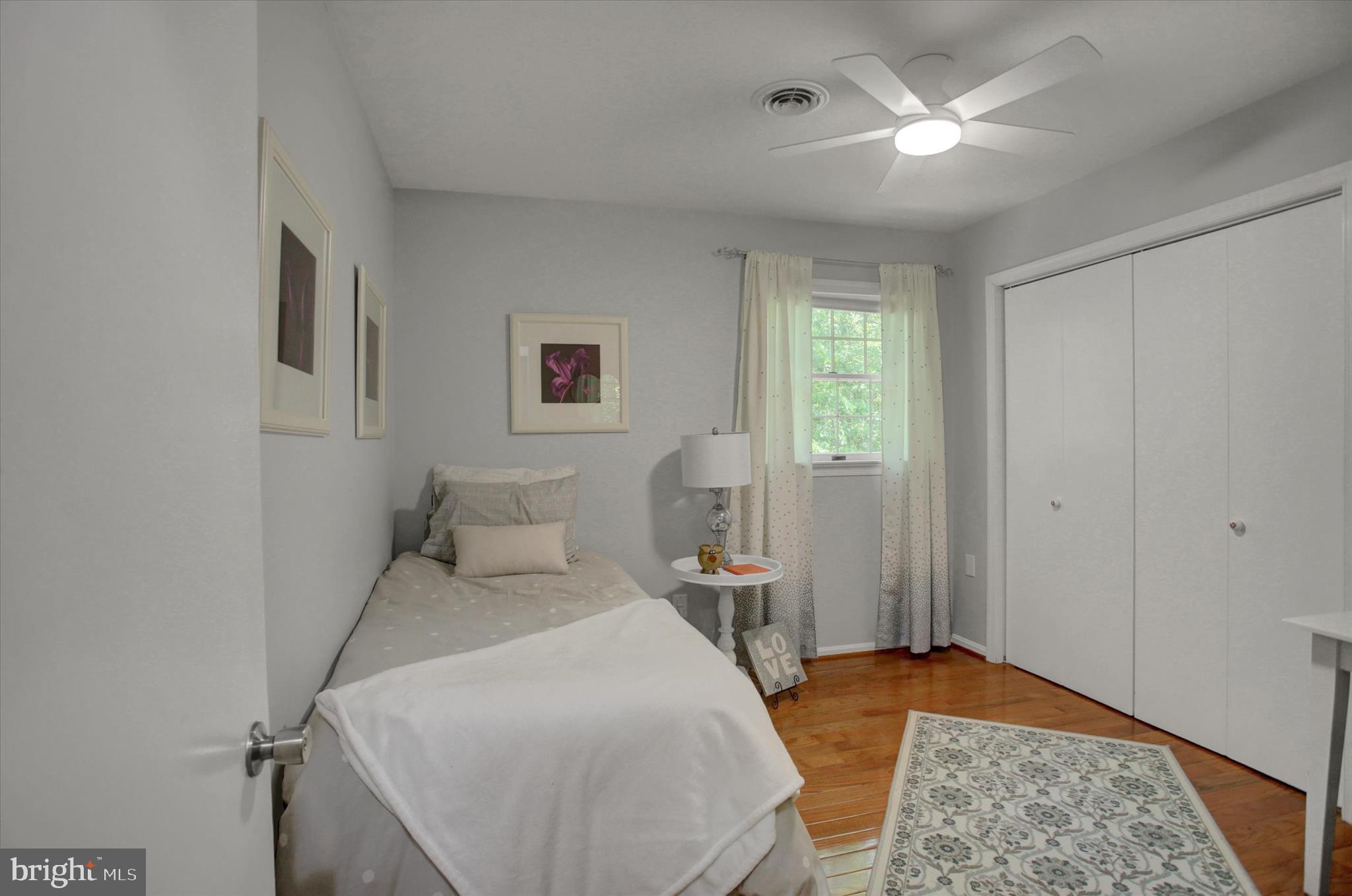 PENN NATIONAL ESTATES - Residential