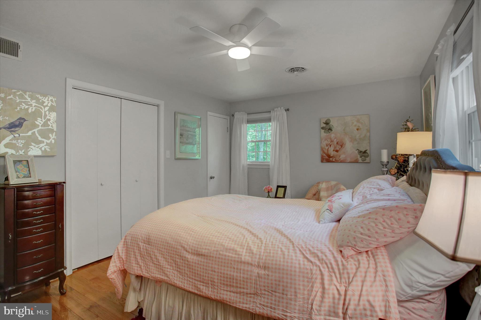 PENN NATIONAL ESTATES - Residential