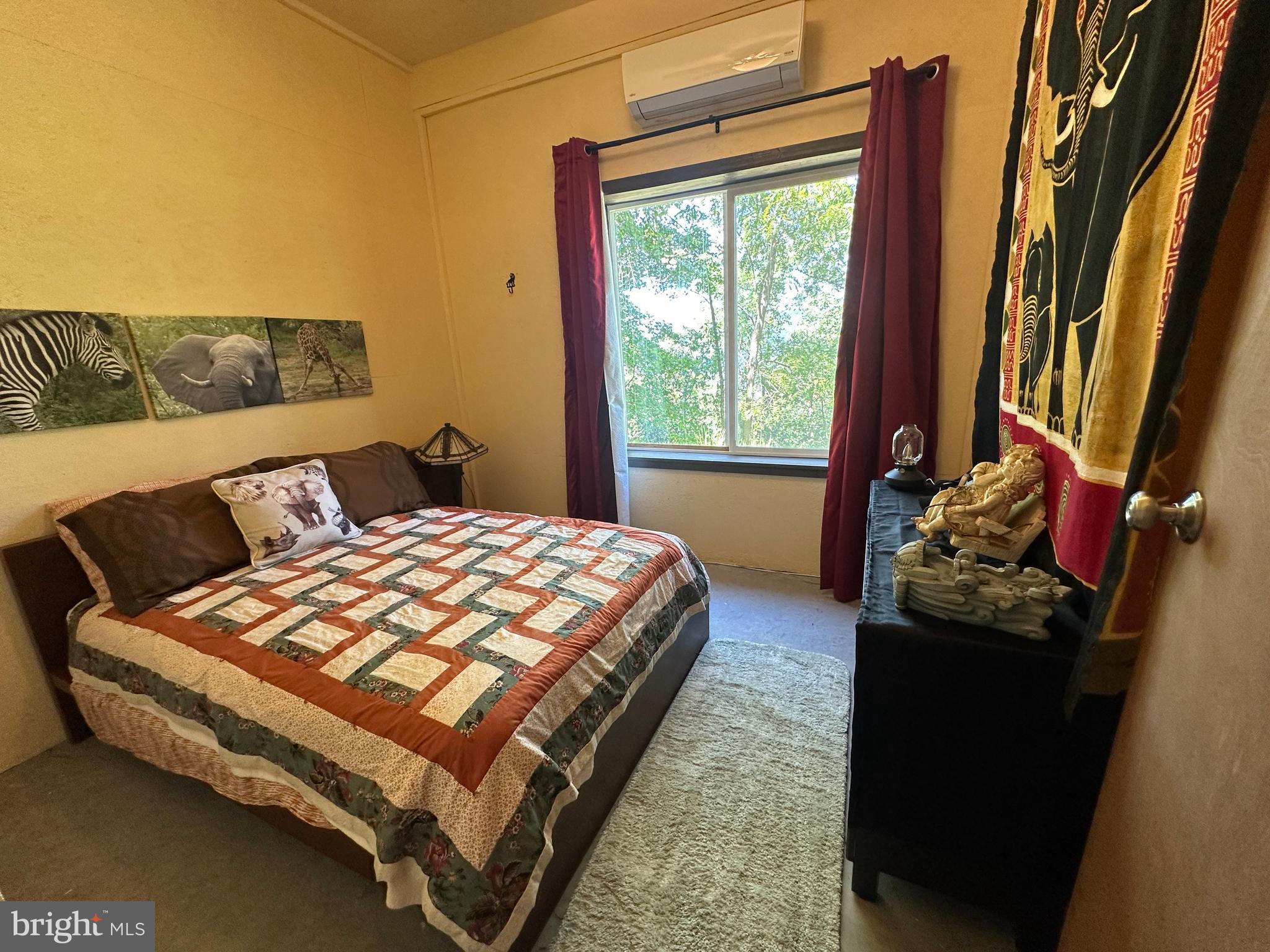 SHADOW KNOLLS - Residential