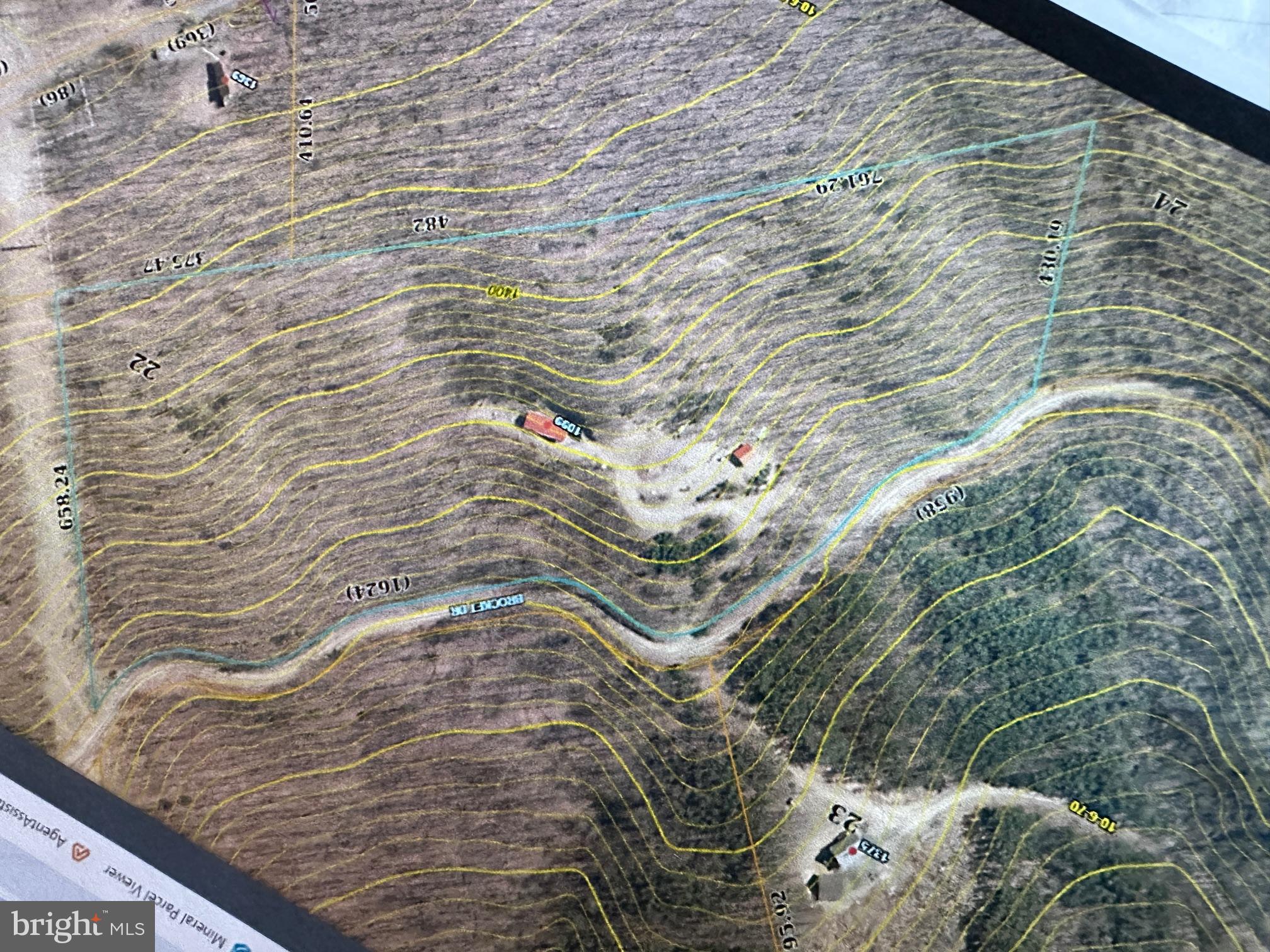 SHADOW KNOLLS - Residential