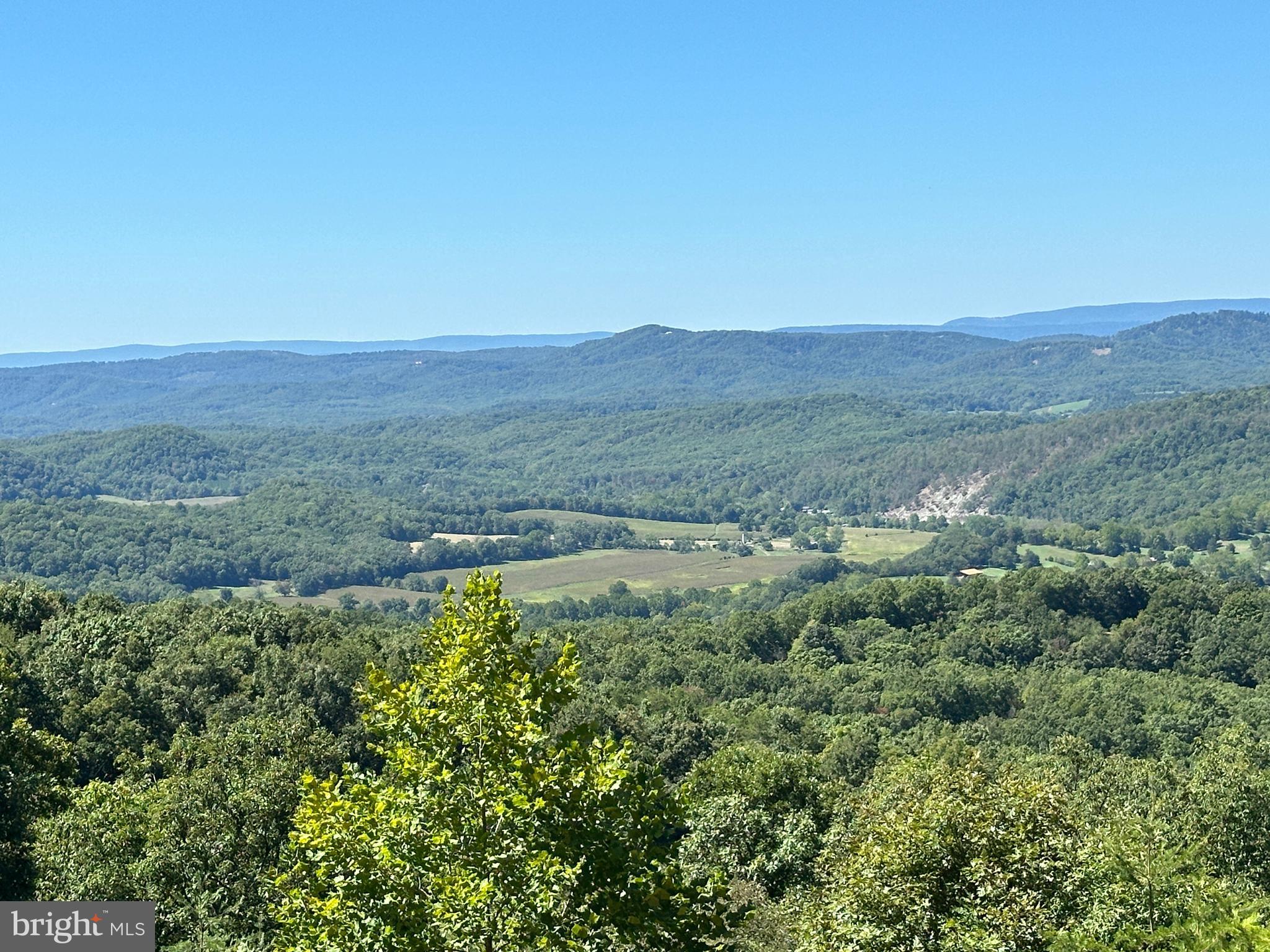 SHADOW KNOLLS - Residential