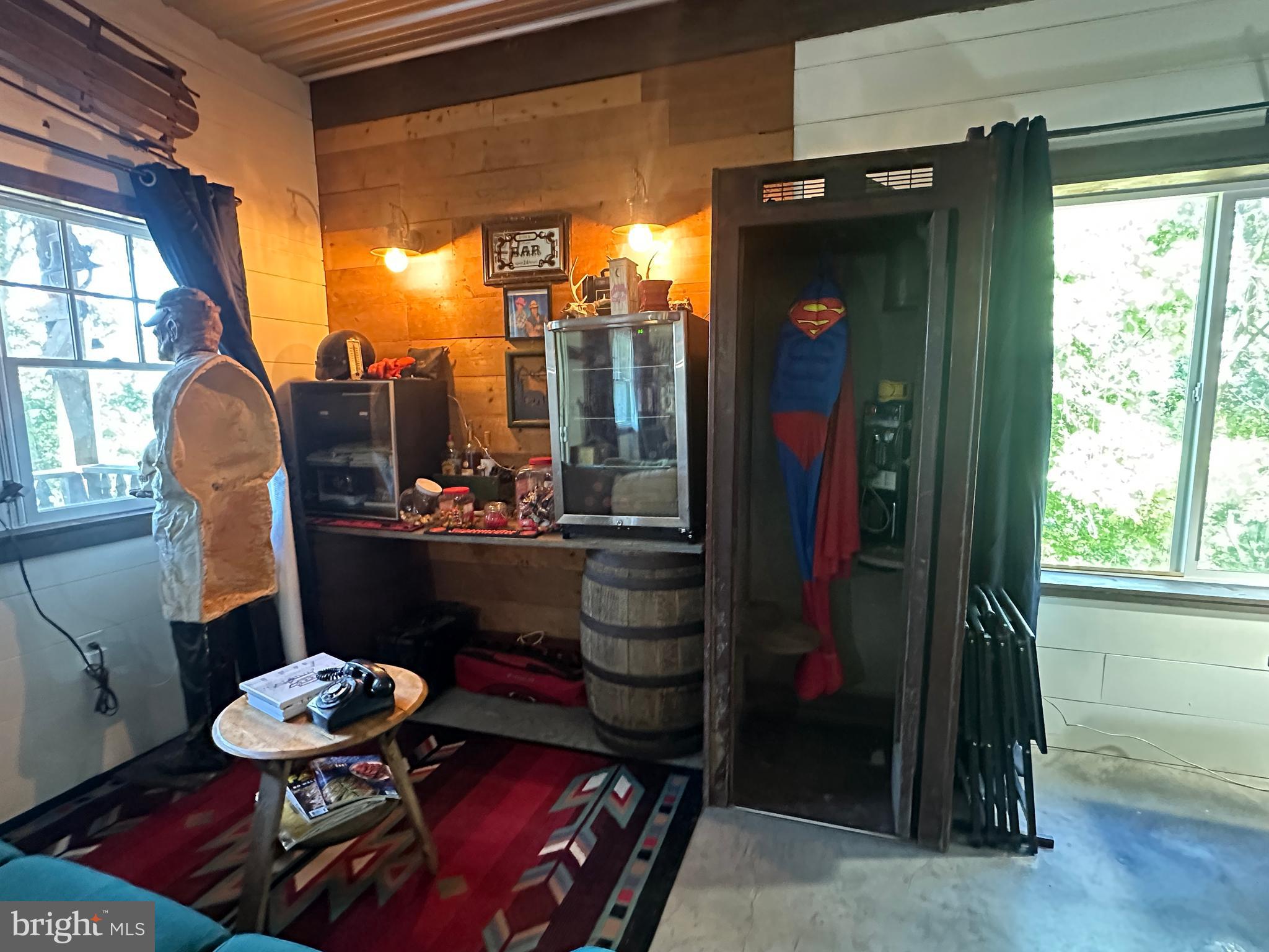 SHADOW KNOLLS - Residential