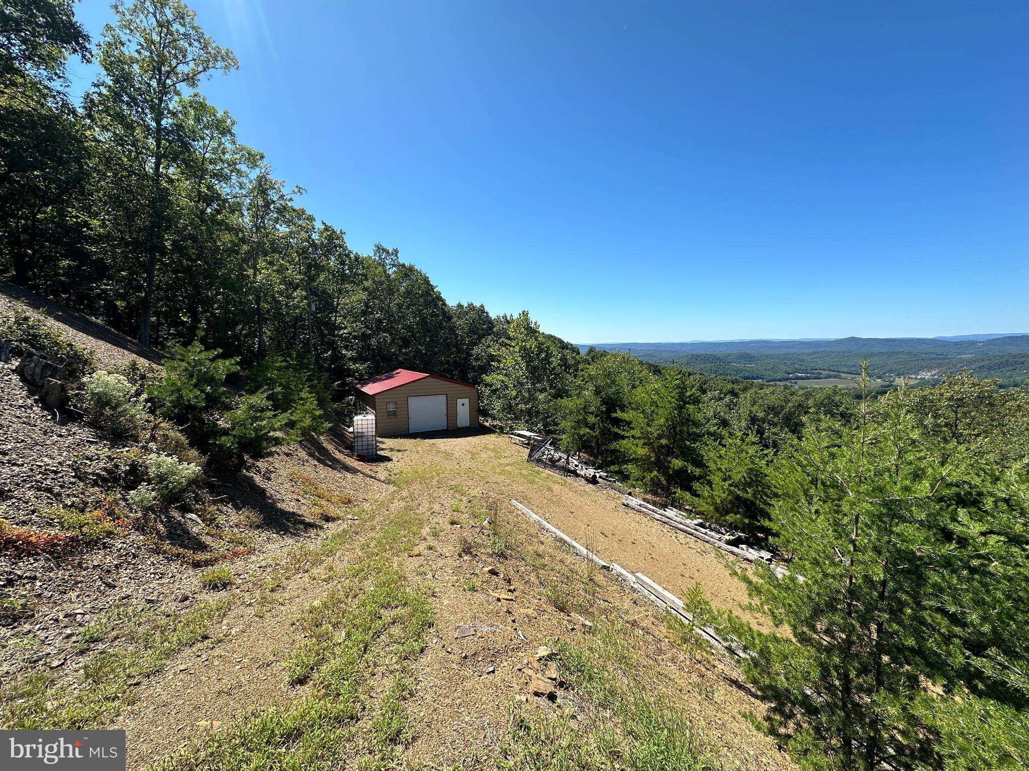 SHADOW KNOLLS - Residential