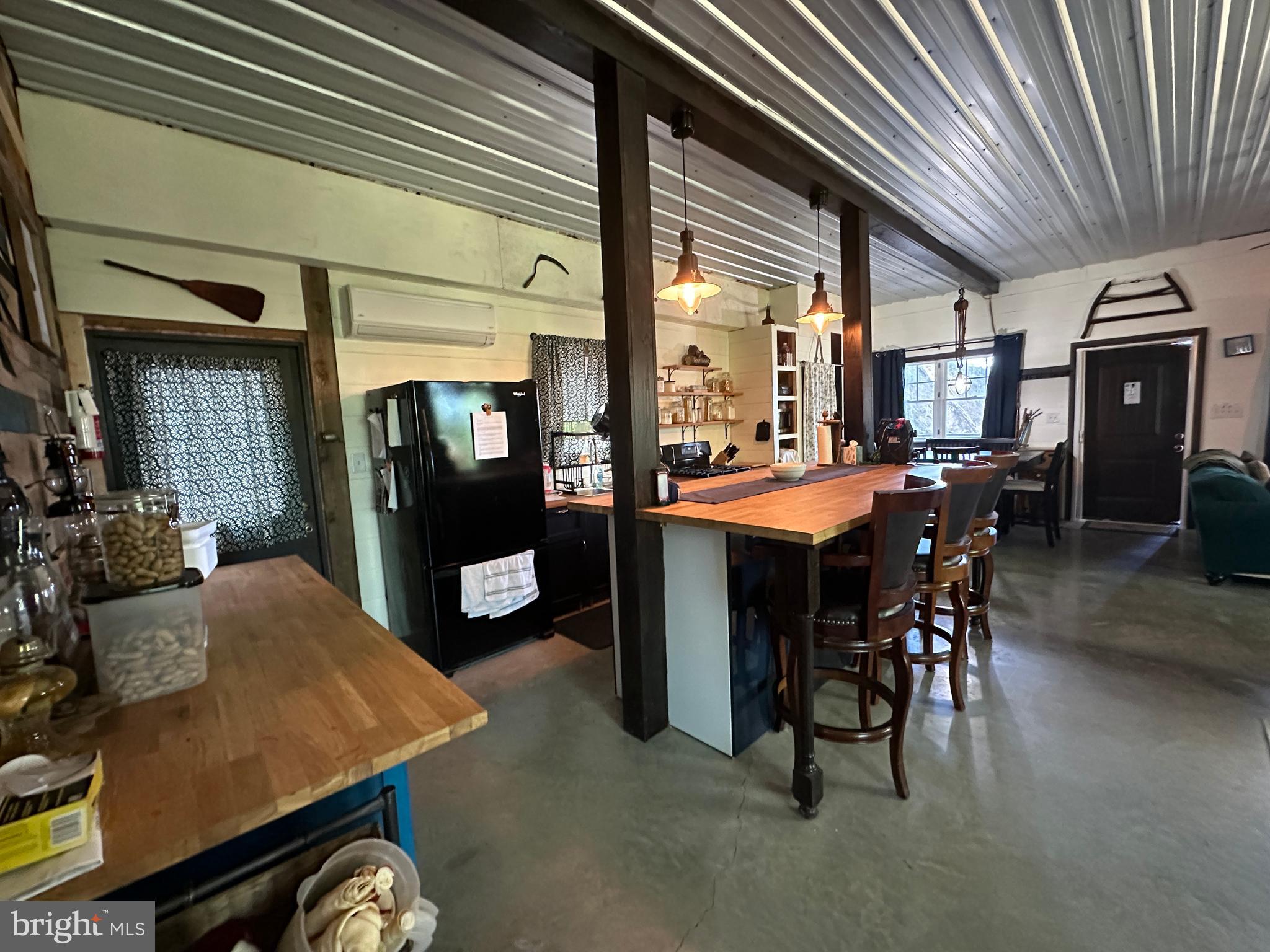 SHADOW KNOLLS - Residential