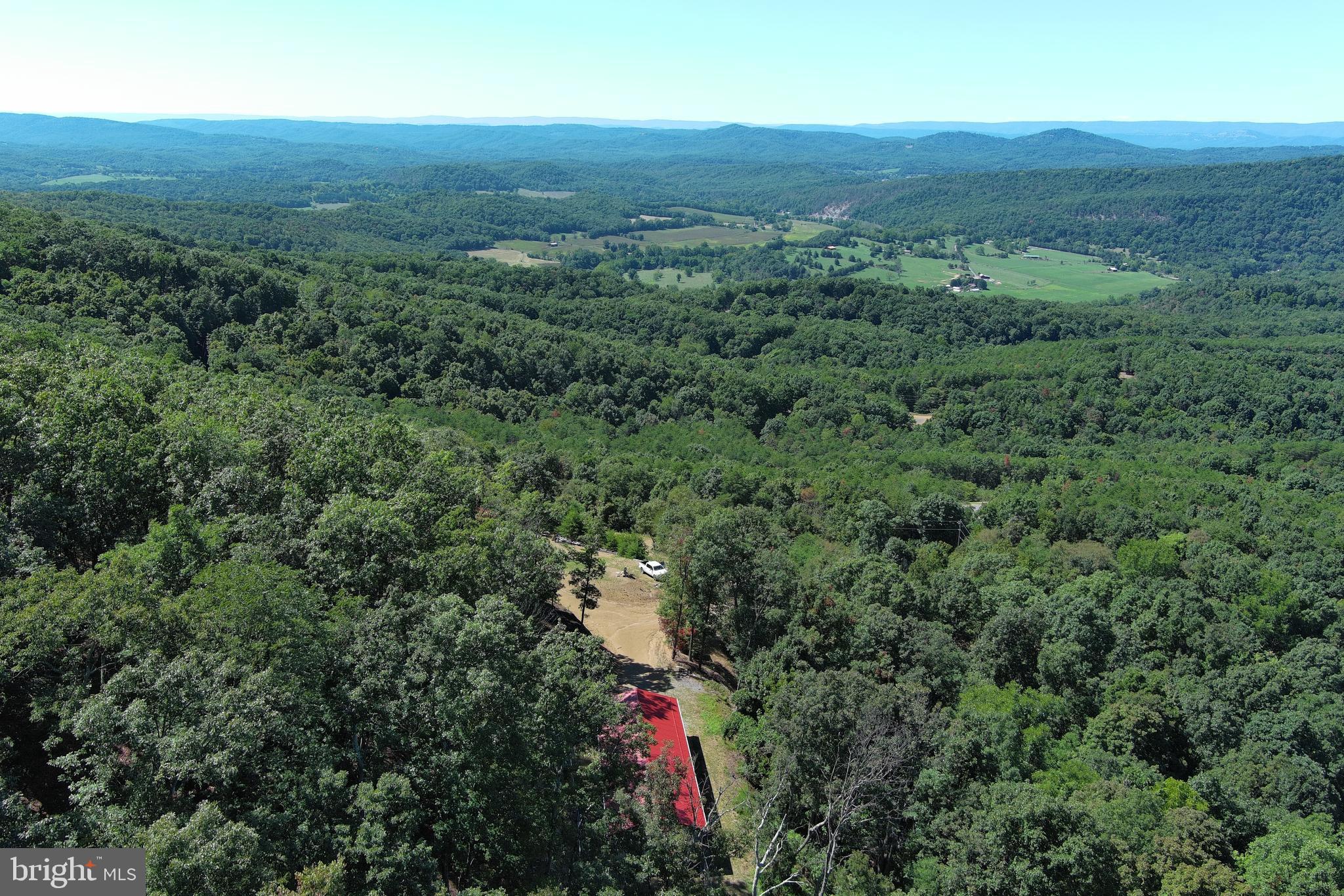 SHADOW KNOLLS - Residential