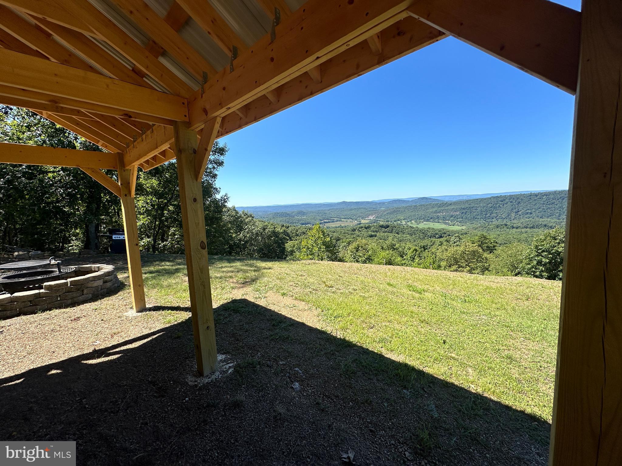 SHADOW KNOLLS - Residential