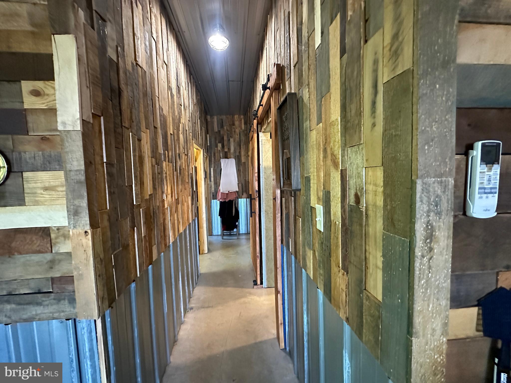 SHADOW KNOLLS - Residential