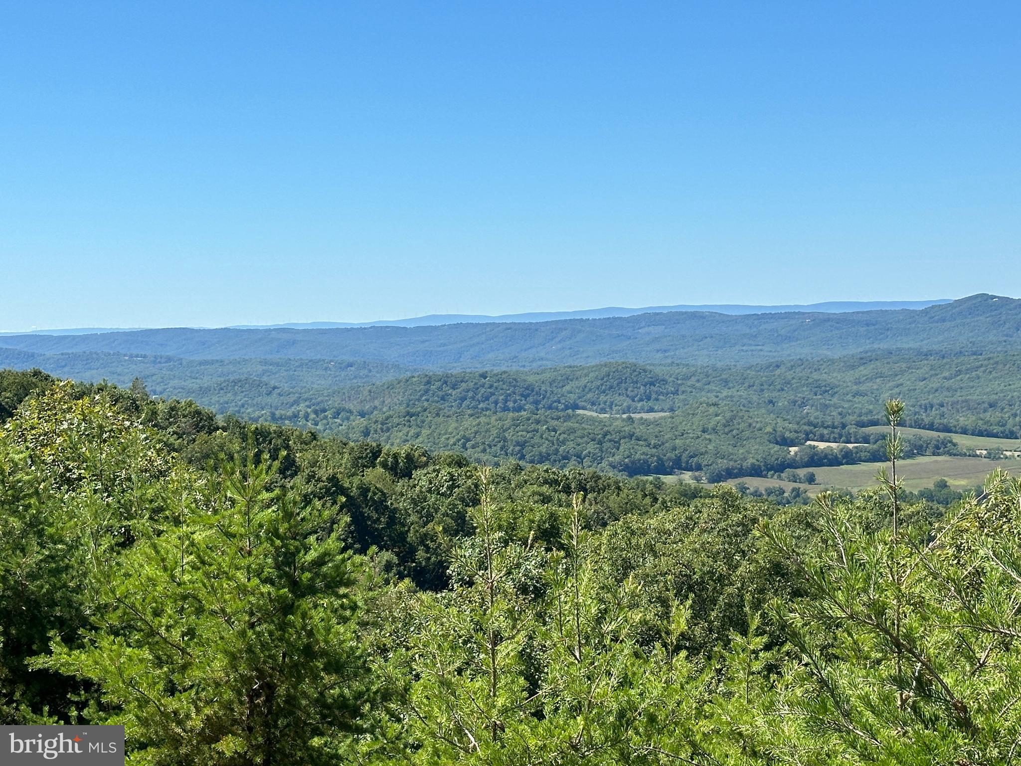 SHADOW KNOLLS - Residential