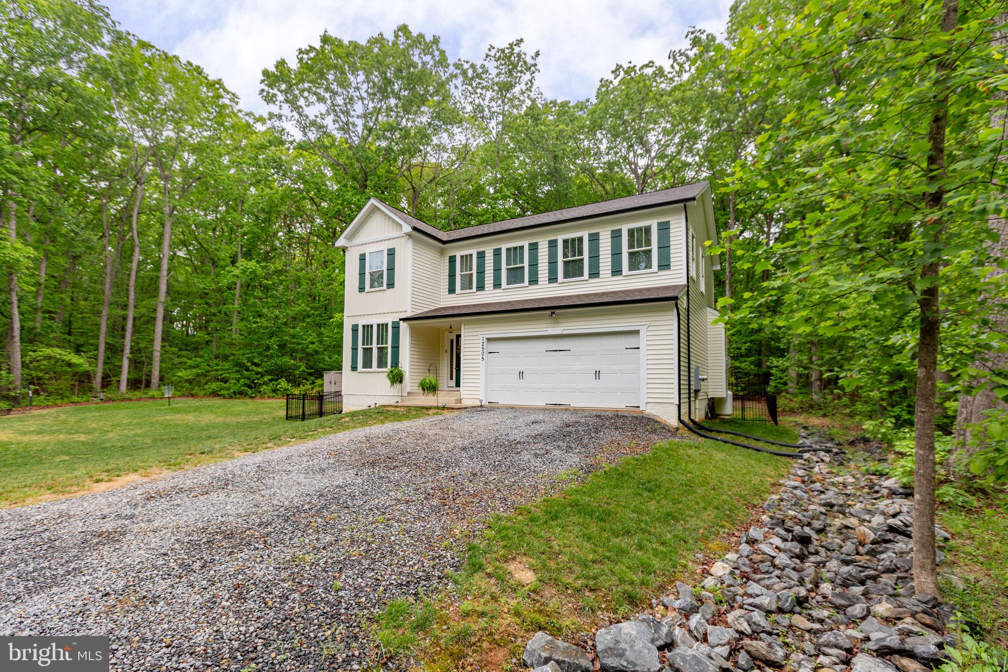 LAKE WILDERNESS - Residential