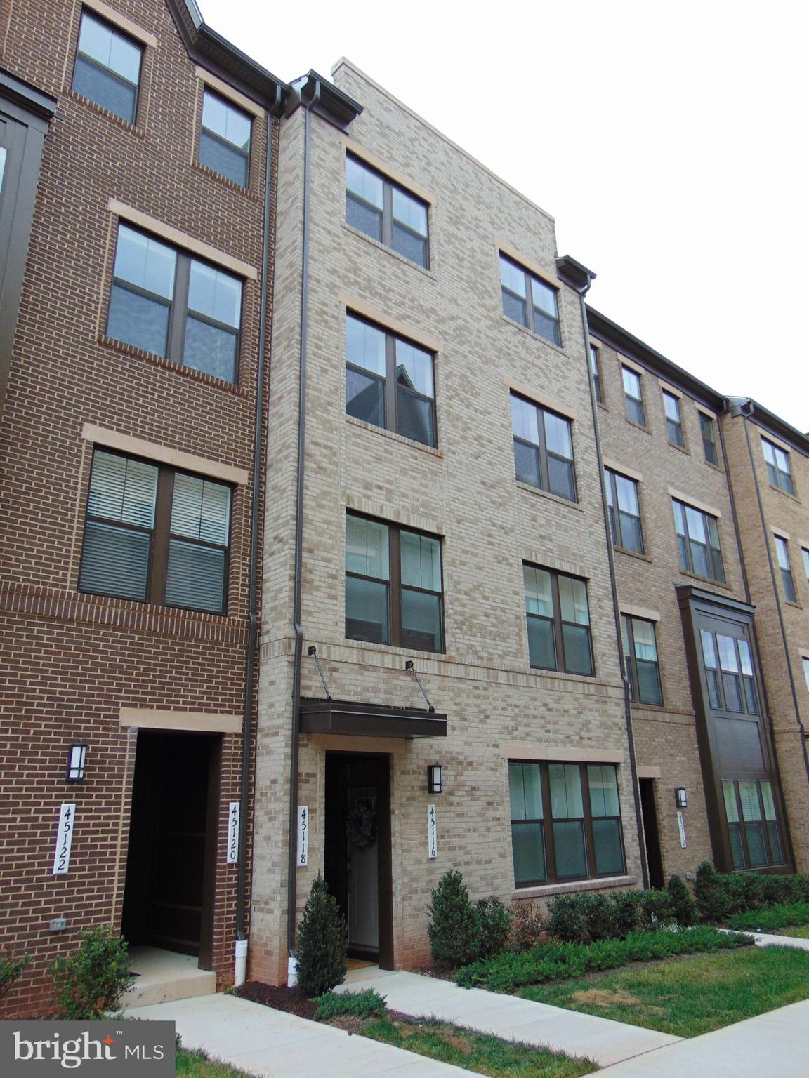 KINCORA - Residential Lease