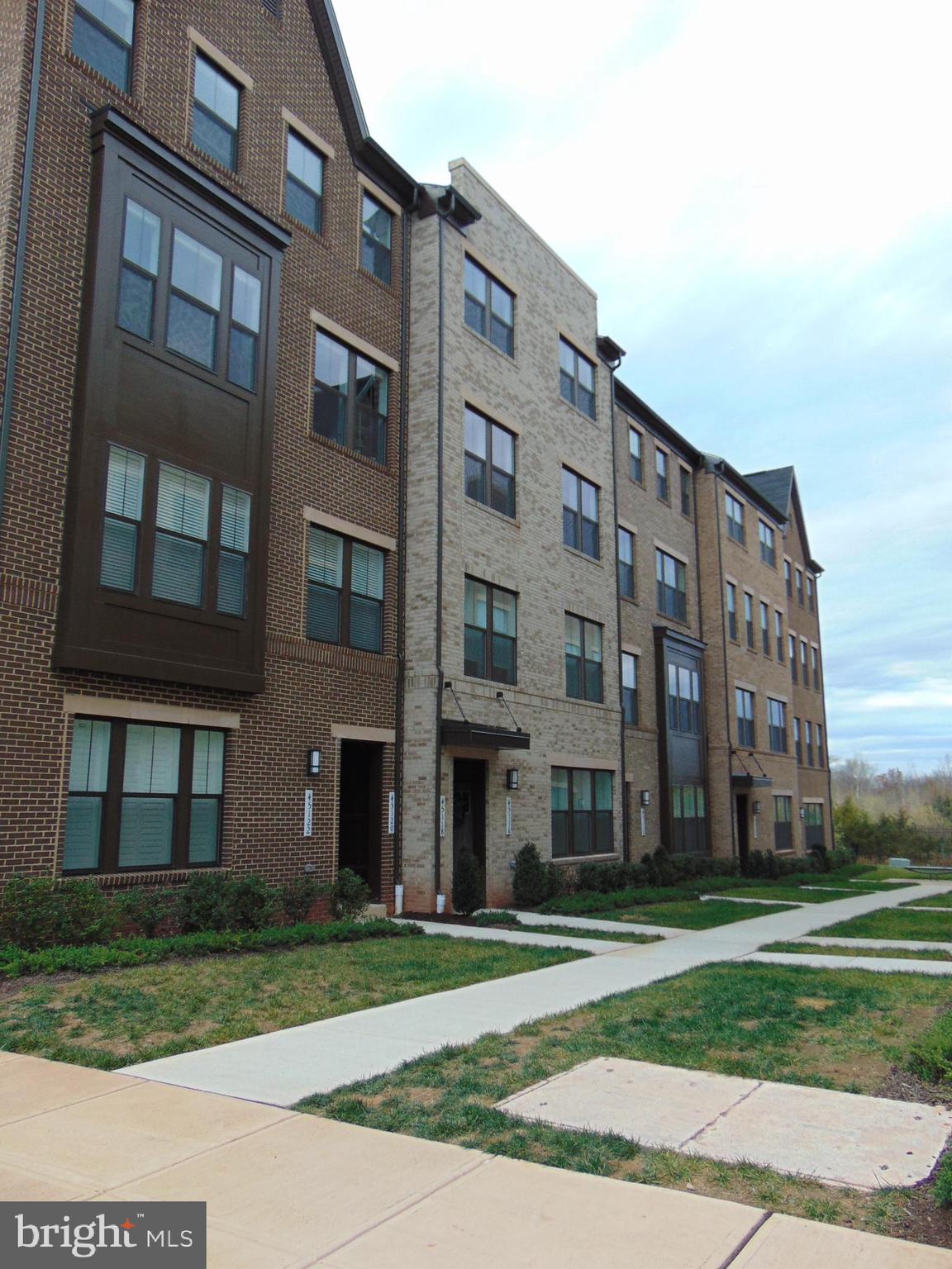 KINCORA - Residential Lease