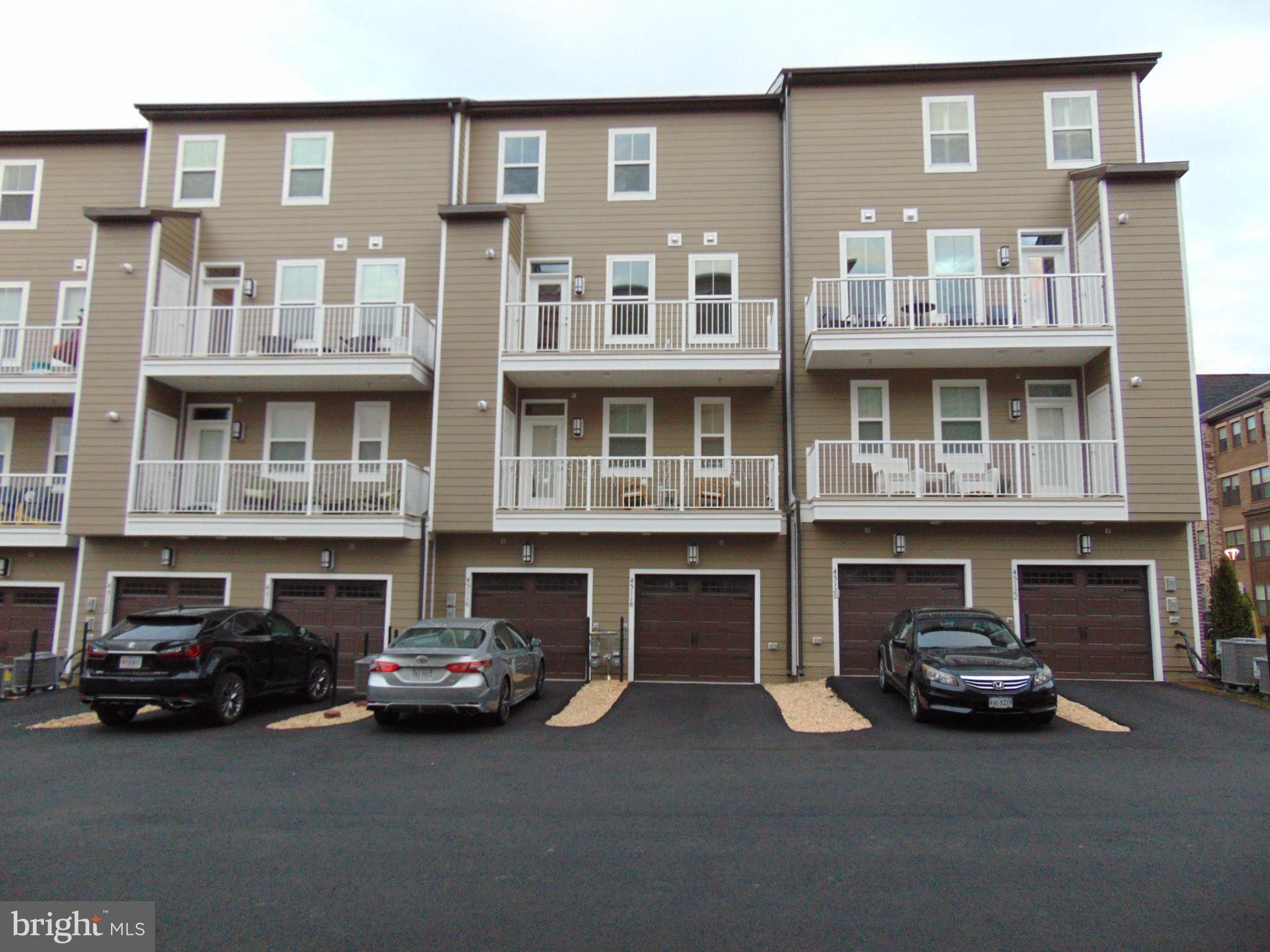 KINCORA - Residential Lease