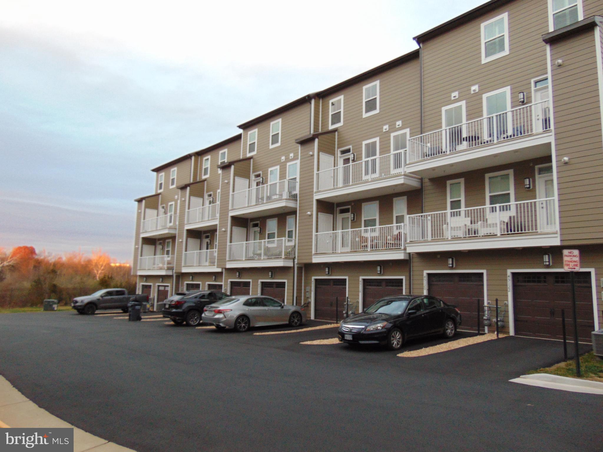 KINCORA - Residential Lease