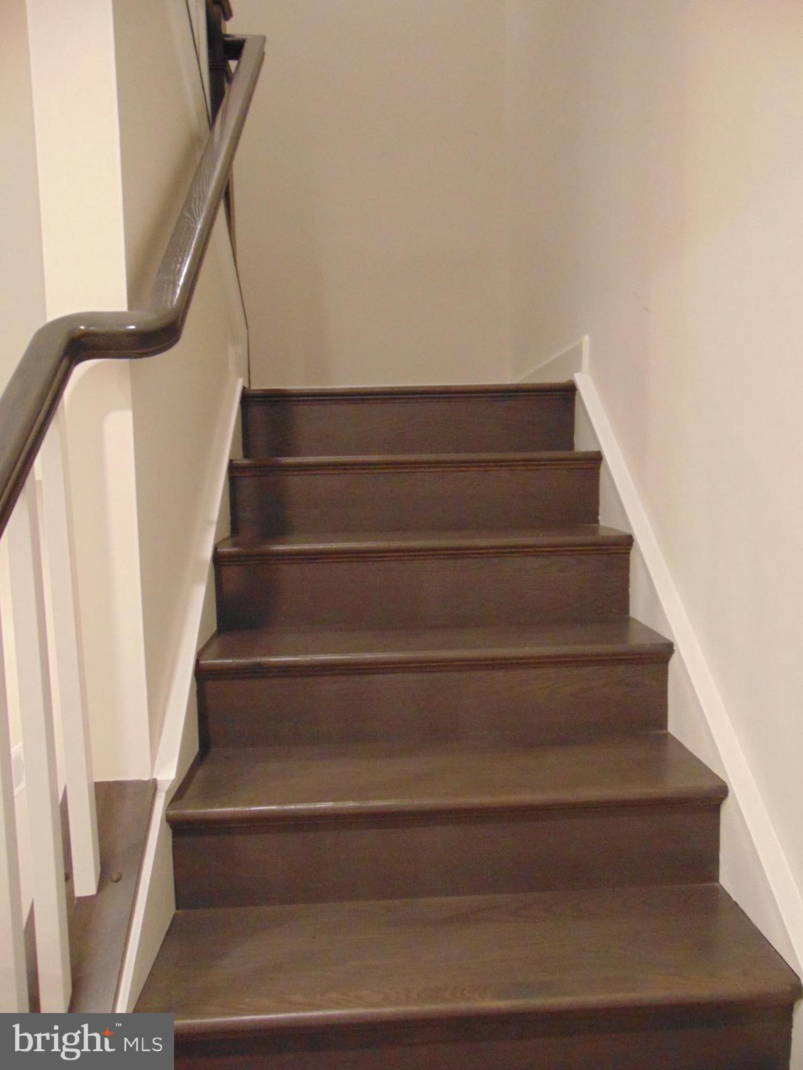 KINCORA - Residential Lease