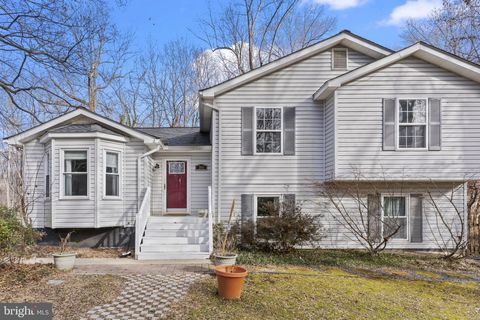Photo of 366 Medallion Drive, PRINCE FREDERICK, MD 20678 (MLS # MDCA2024796)