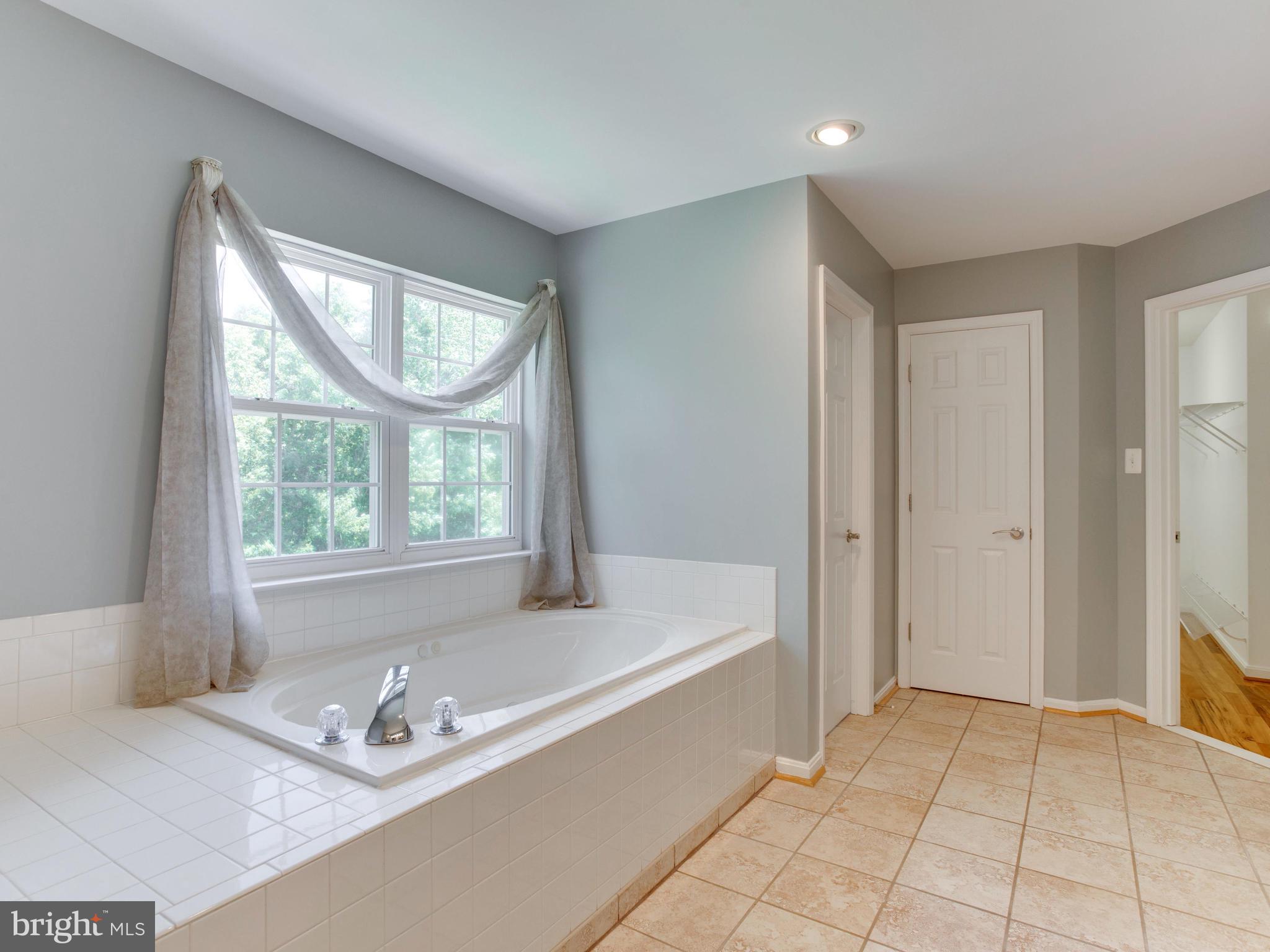 MARVINS COURT - Residential