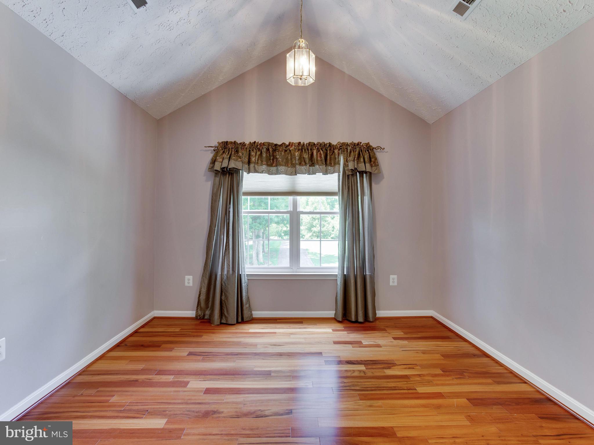 MARVINS COURT - Residential