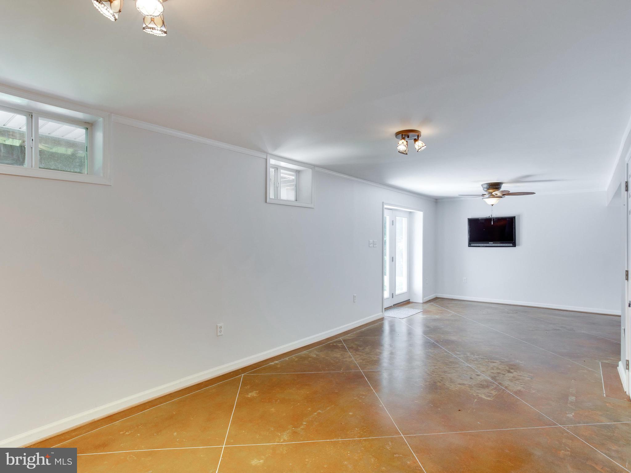 MARVINS COURT - Residential