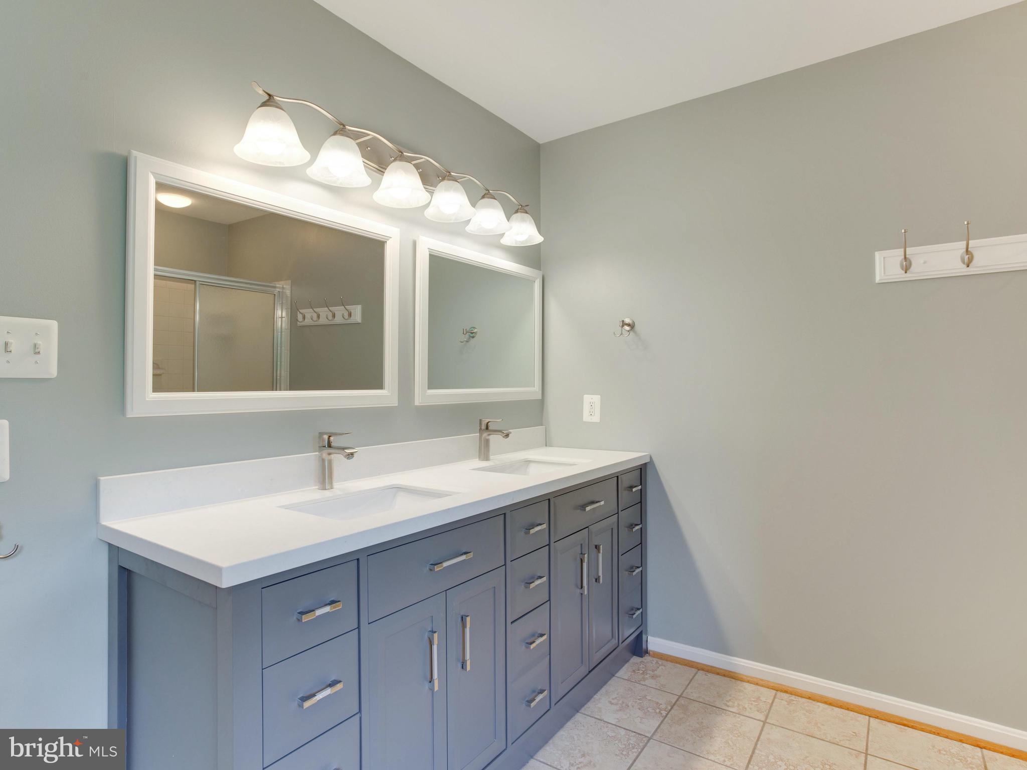 MARVINS COURT - Residential