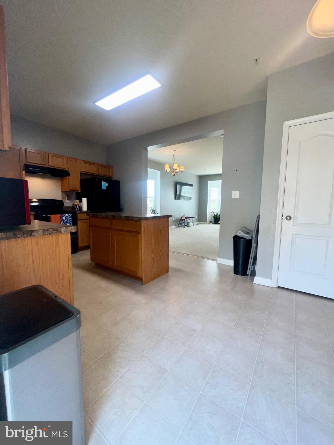 SHEFFIELD/FAIRWAY VILLAGE - Residential