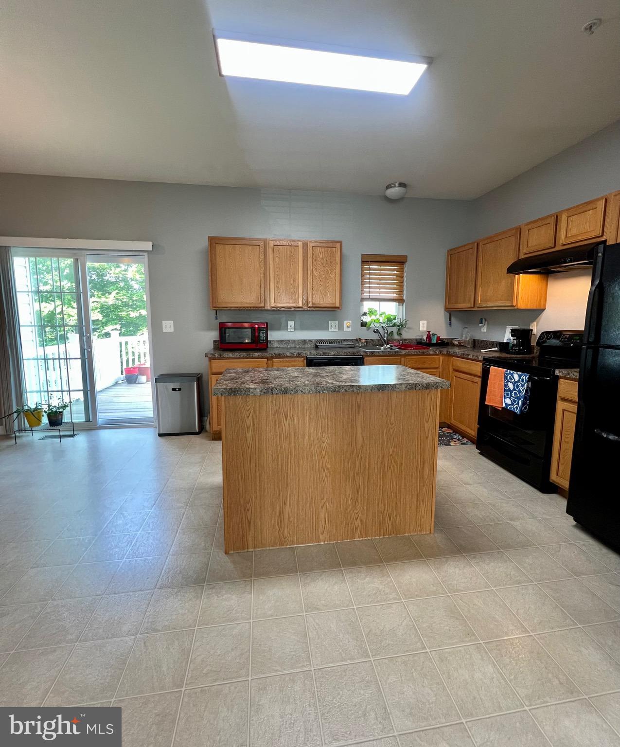 SHEFFIELD/FAIRWAY VILLAGE - Residential