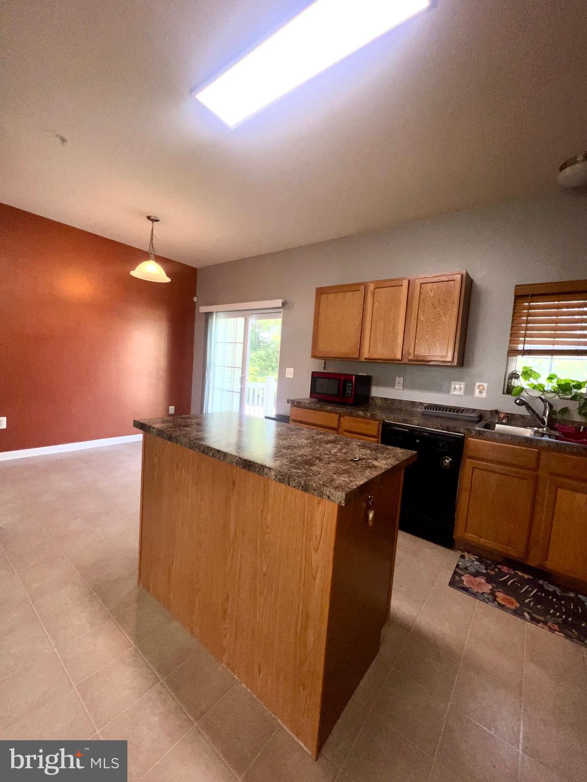 SHEFFIELD/FAIRWAY VILLAGE - Residential