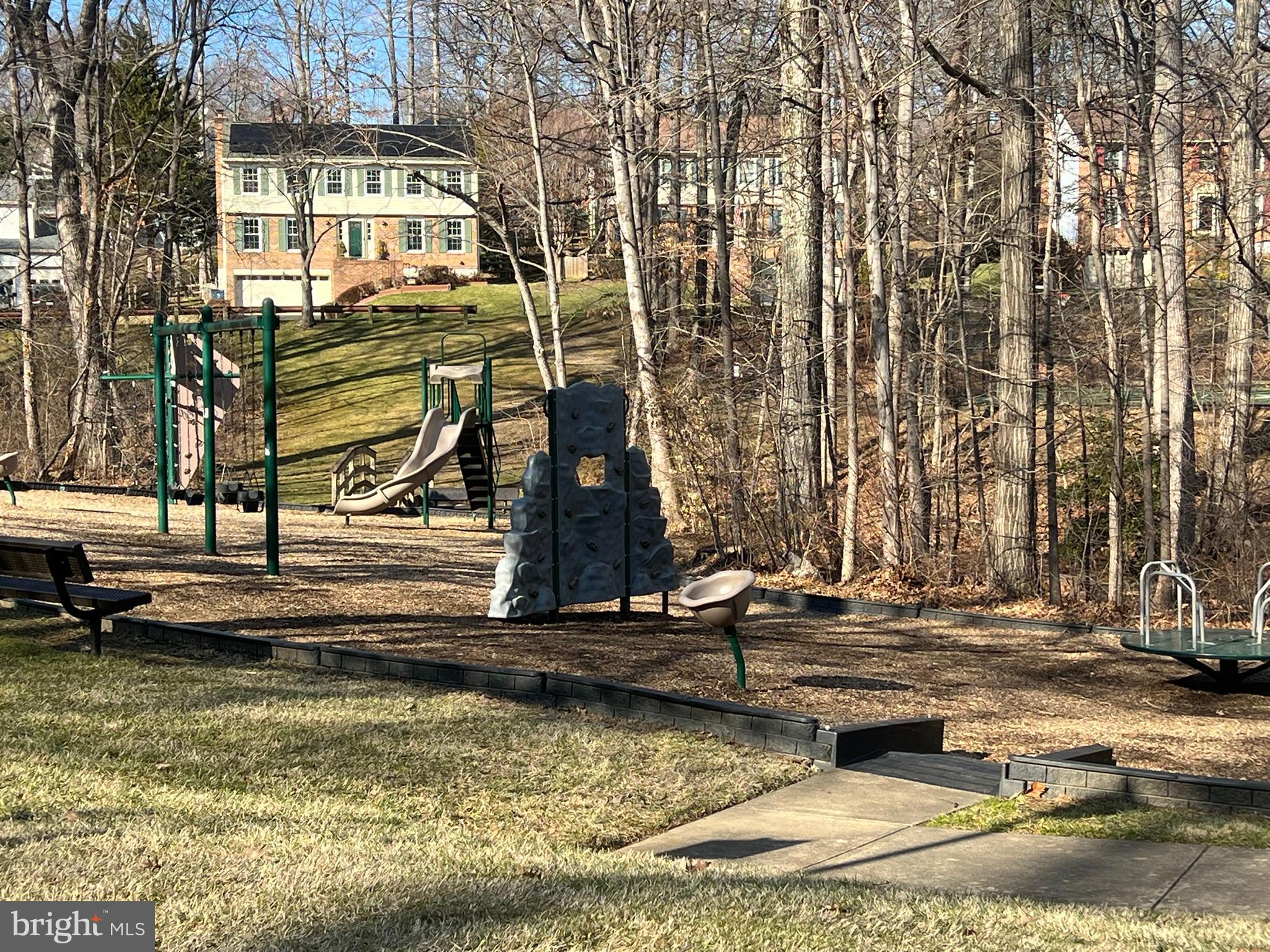 FAIRFAX CLUB ESTATES - Residential