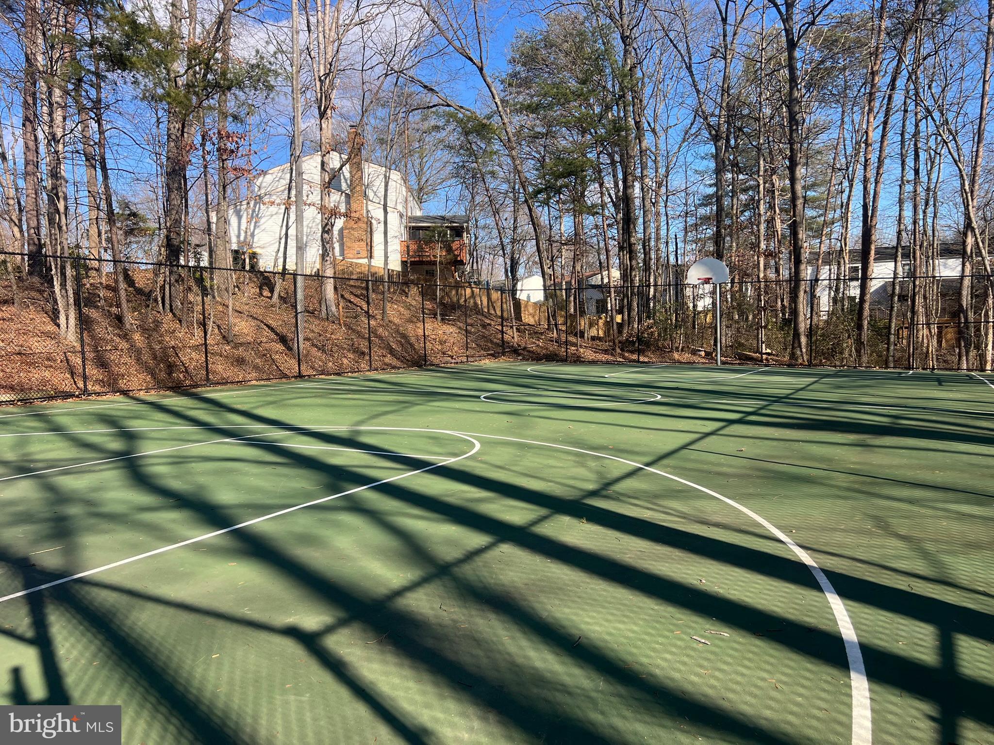 FAIRFAX CLUB ESTATES - Residential