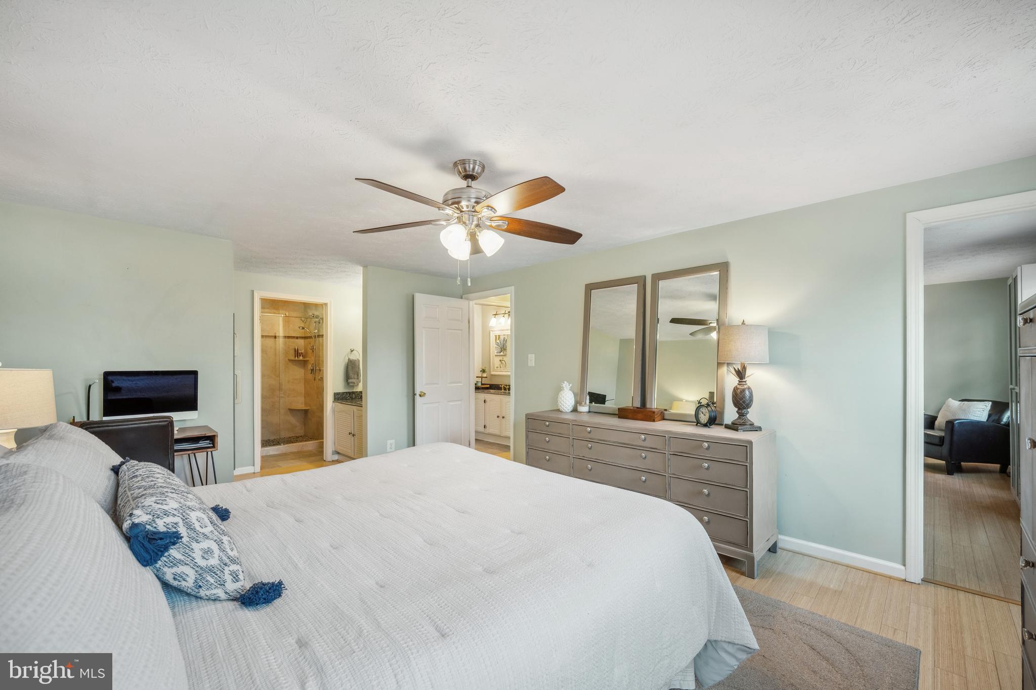 FAIRFAX CLUB ESTATES - Residential