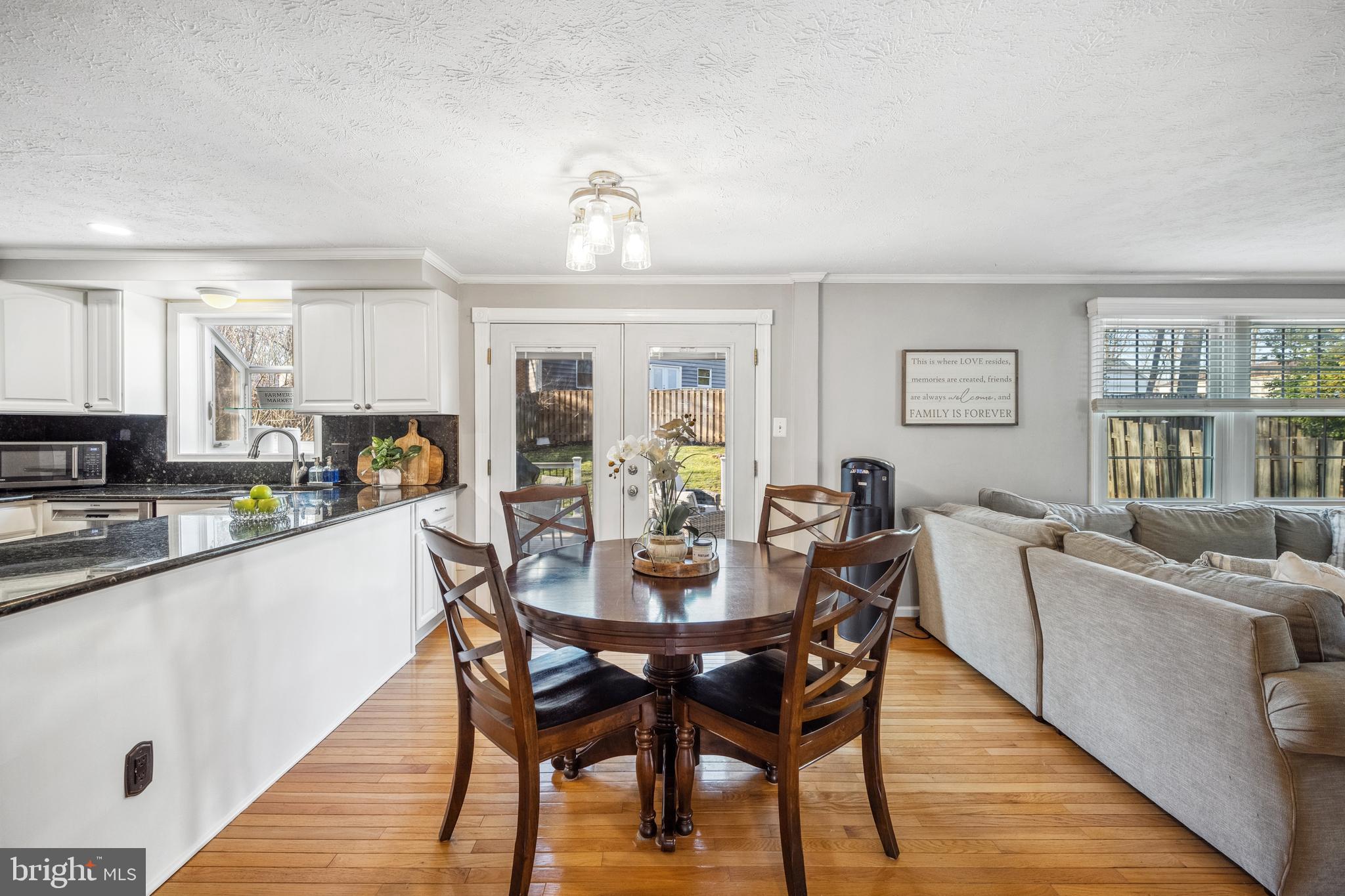 FAIRFAX CLUB ESTATES - Residential