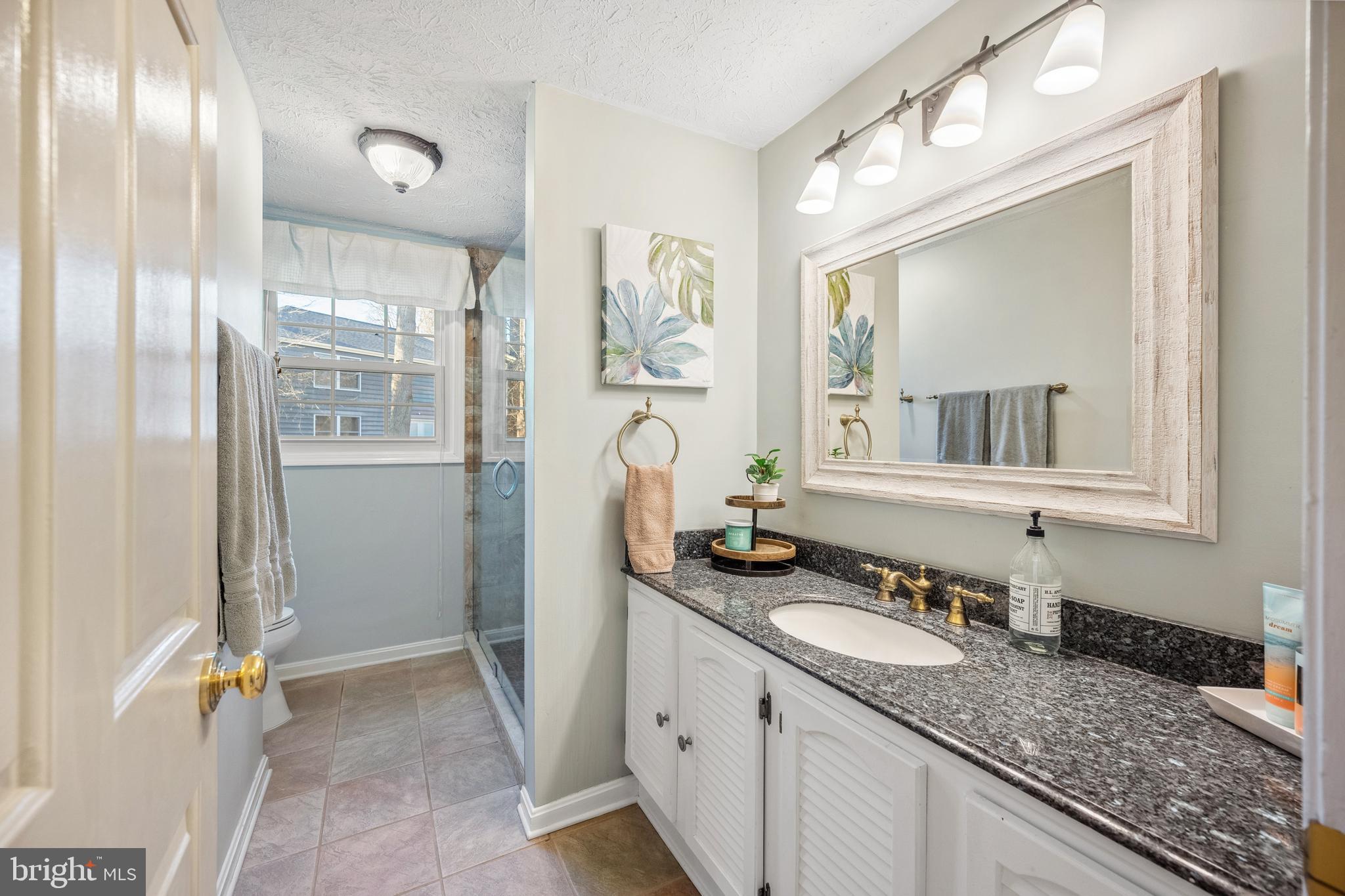 FAIRFAX CLUB ESTATES - Residential