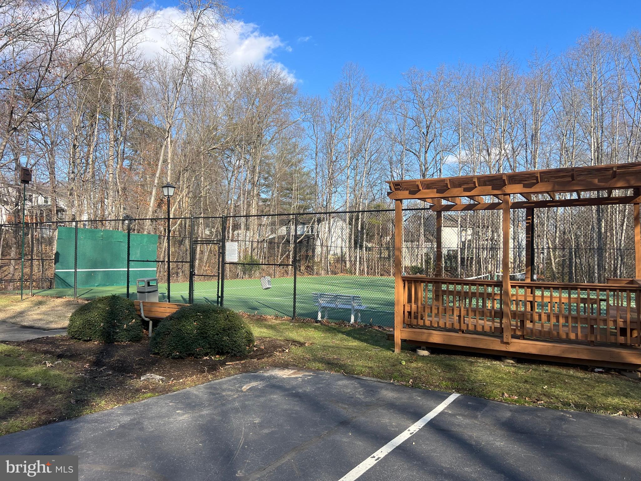 FAIRFAX CLUB ESTATES - Residential