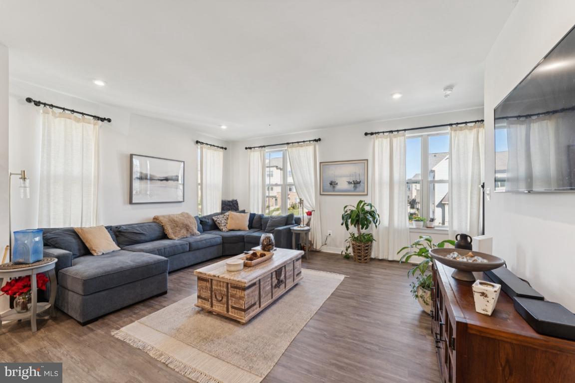 VILLAGES OF URBANA - Residential