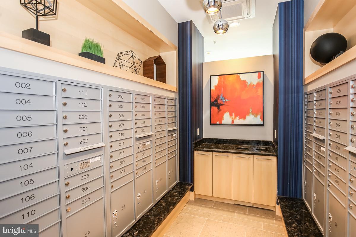 DOWNTOWN SILVER SPRING - Residential