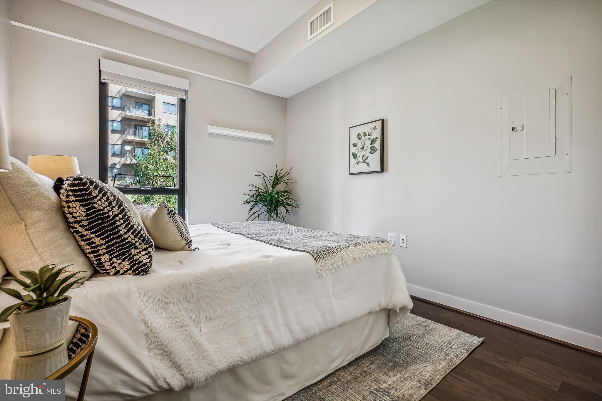 DOWNTOWN SILVER SPRING - Residential