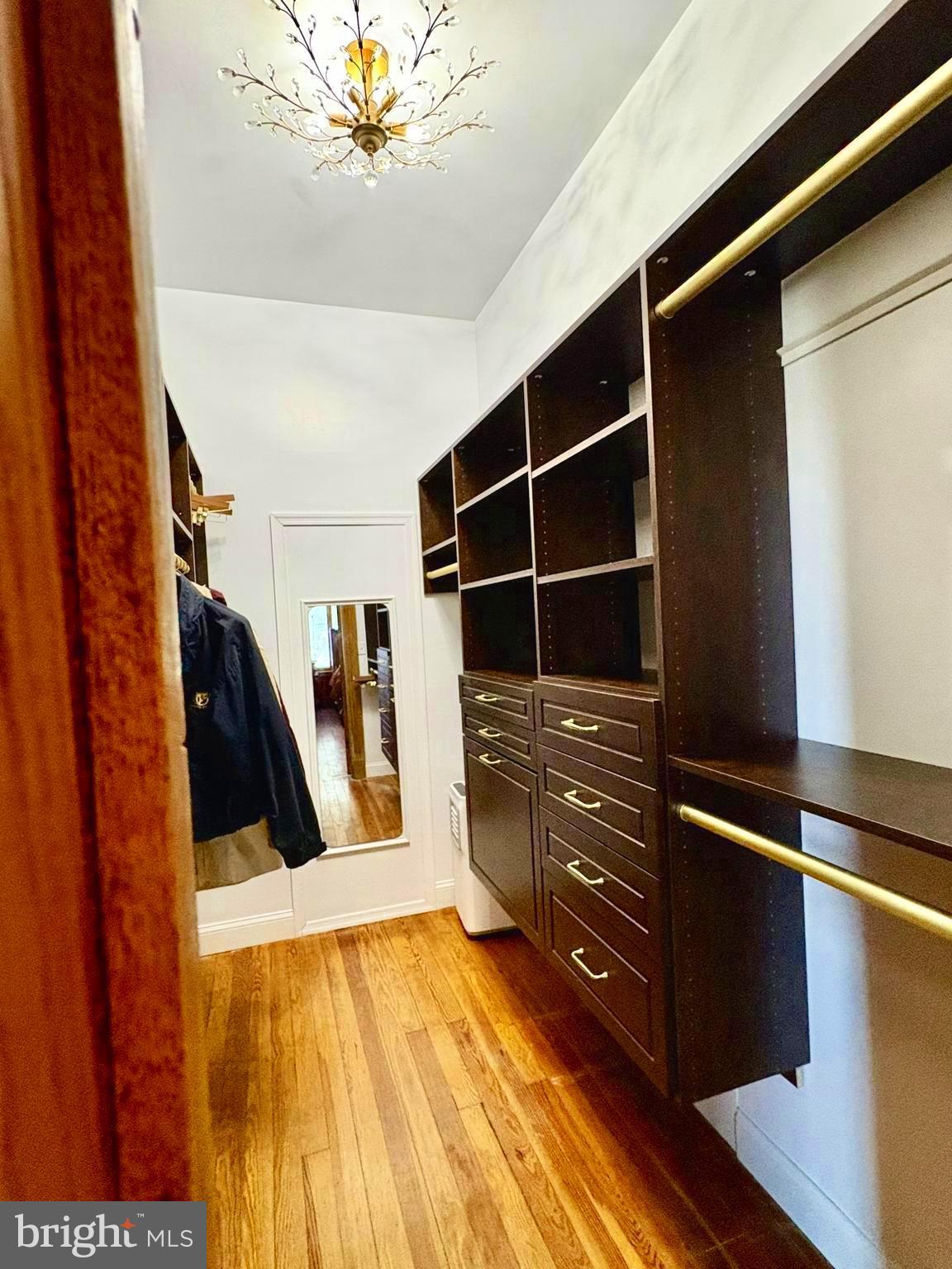 BAUERNSCHMIDT MANOR - Residential