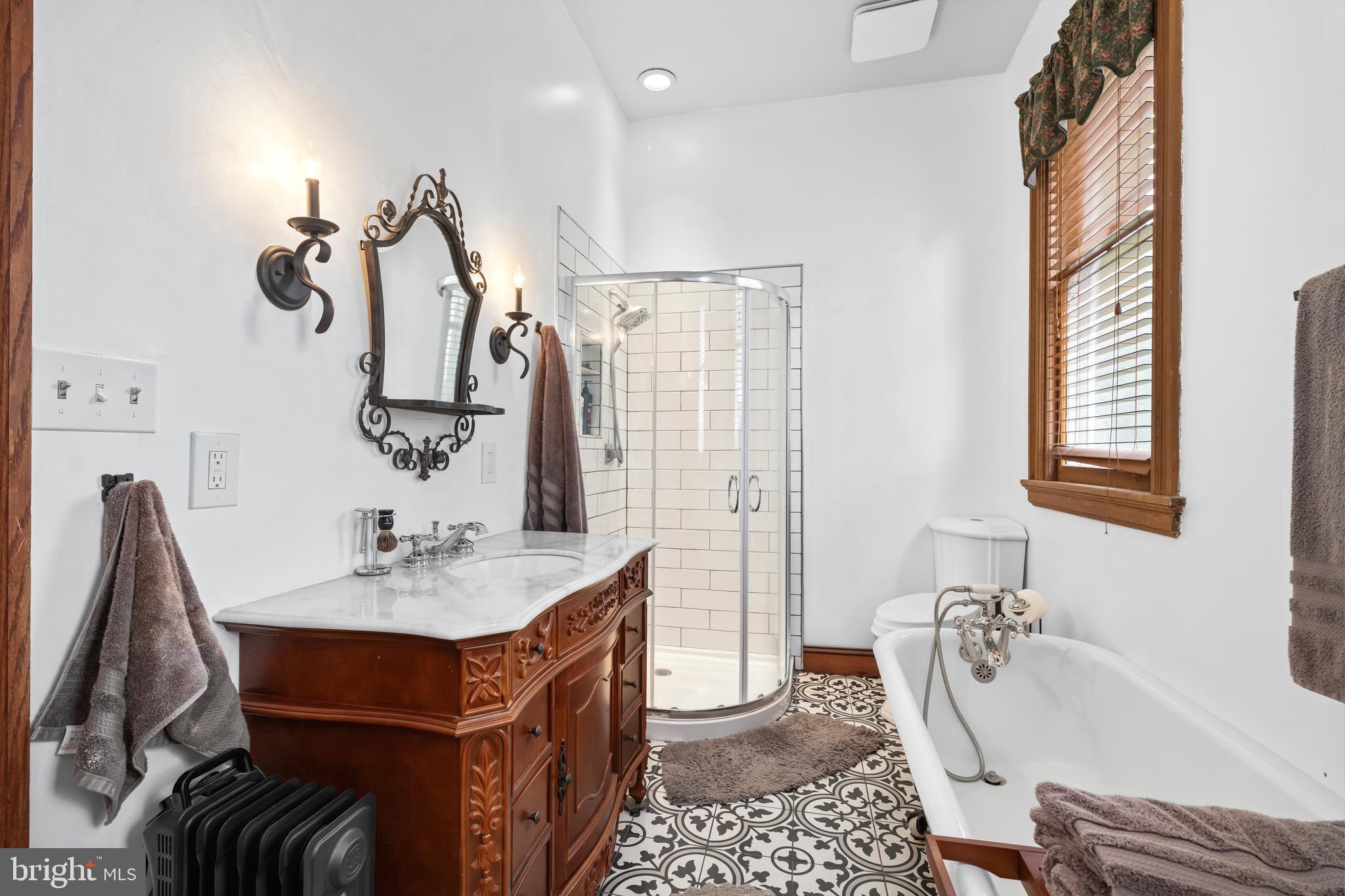 BAUERNSCHMIDT MANOR - Residential