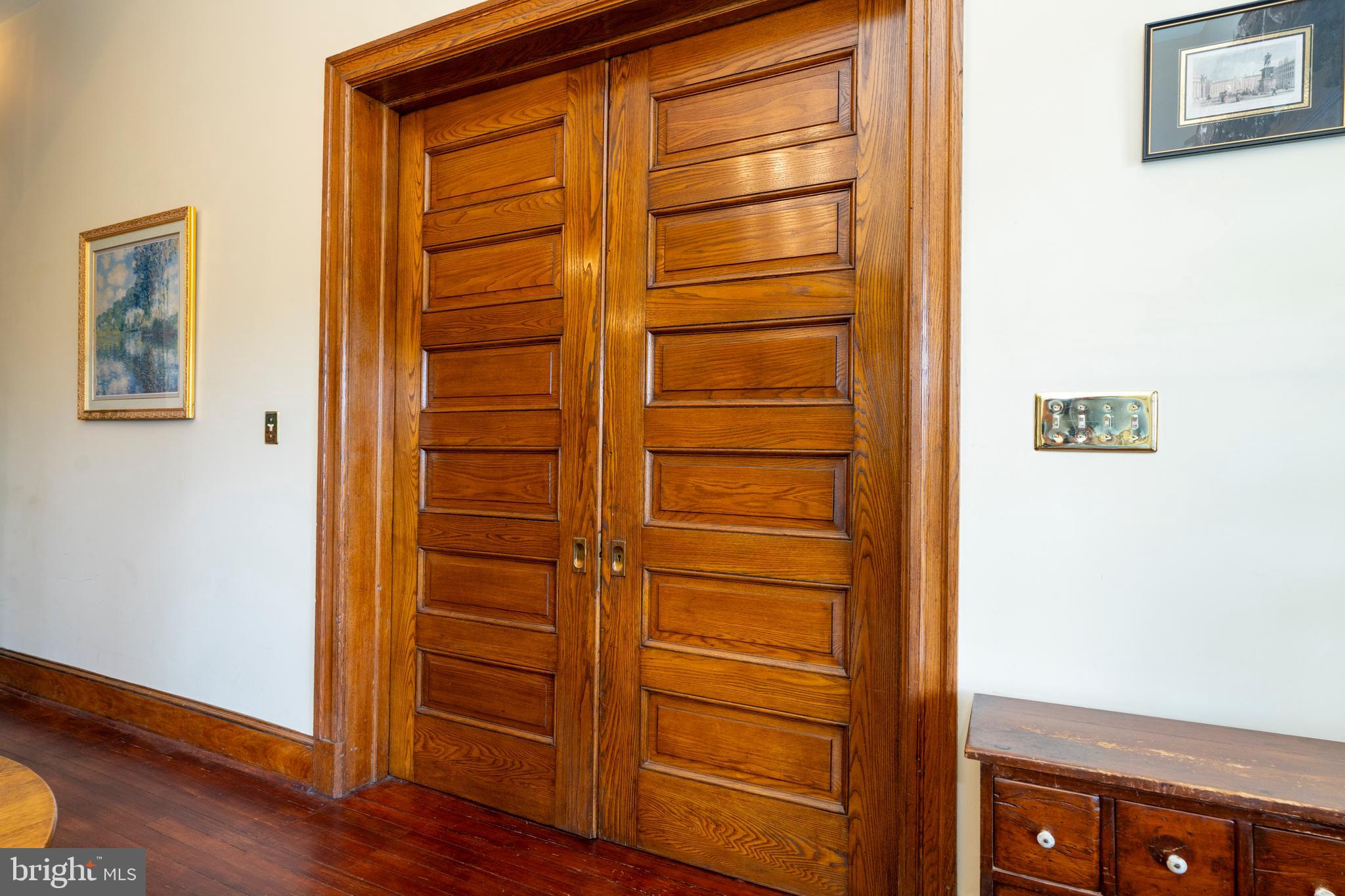 BAUERNSCHMIDT MANOR - Residential