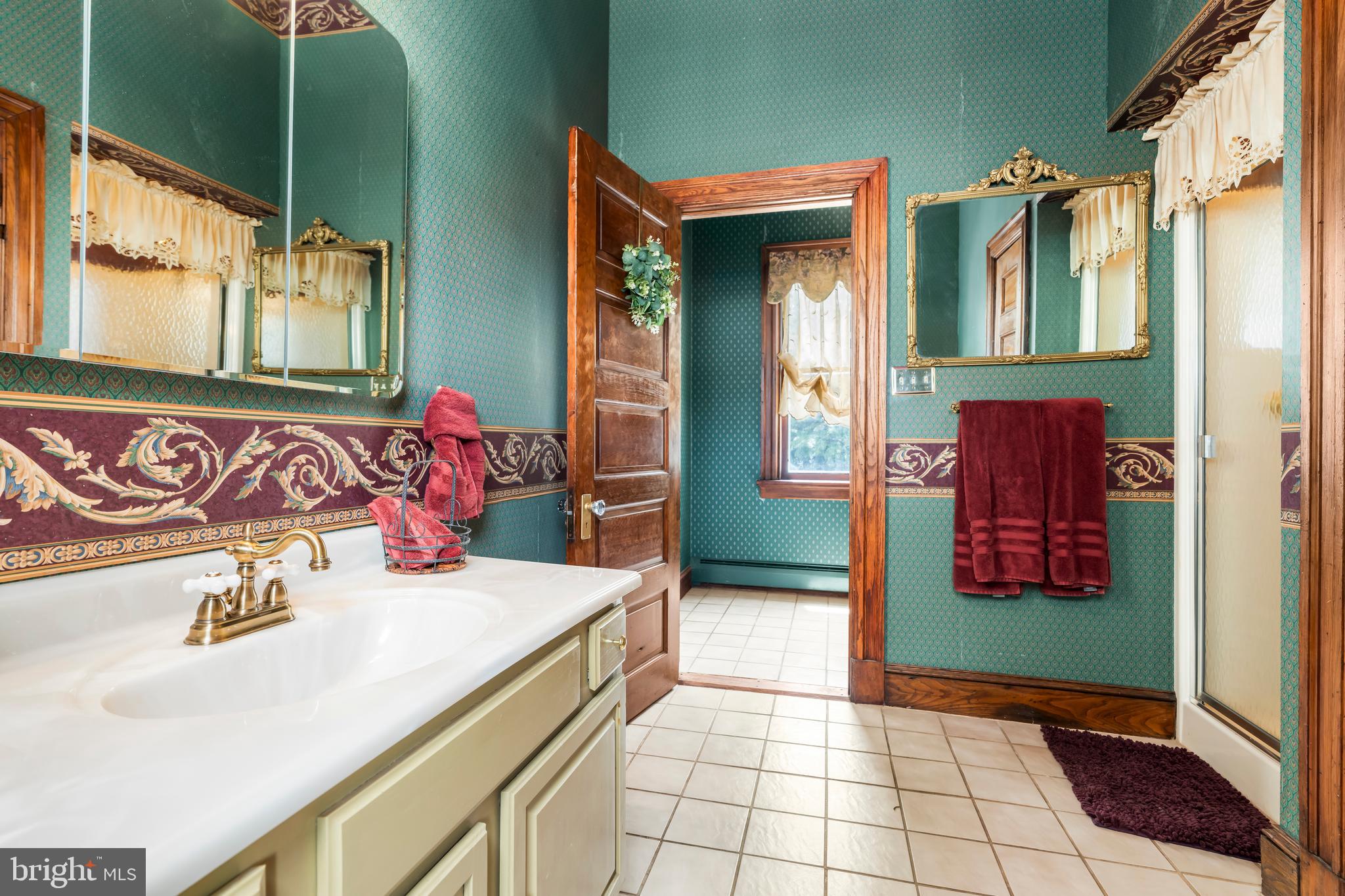 BAUERNSCHMIDT MANOR - Residential