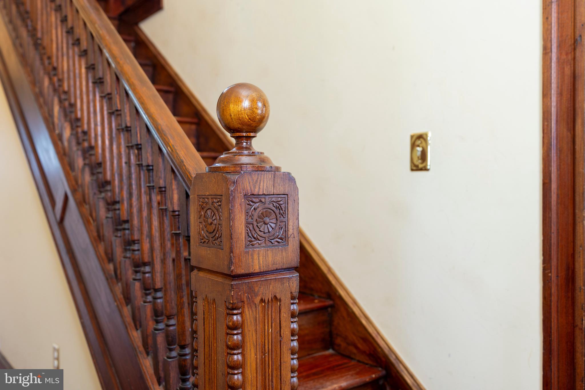 BAUERNSCHMIDT MANOR - Residential