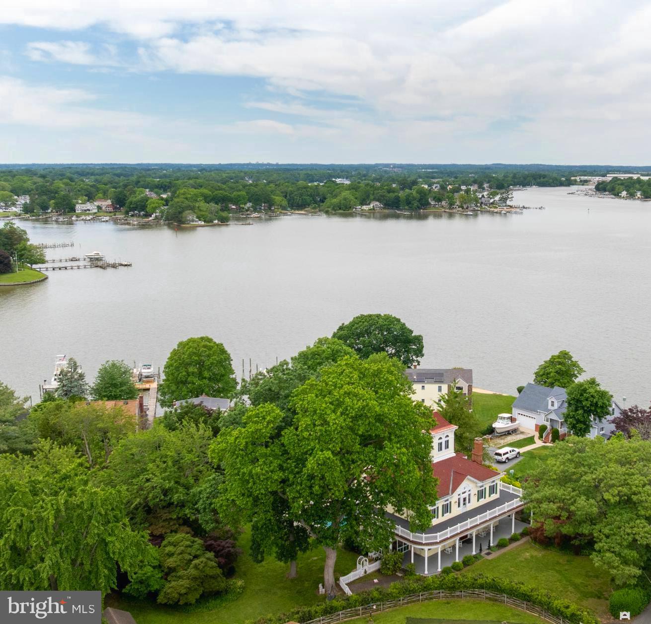 BAUERNSCHMIDT MANOR - Residential