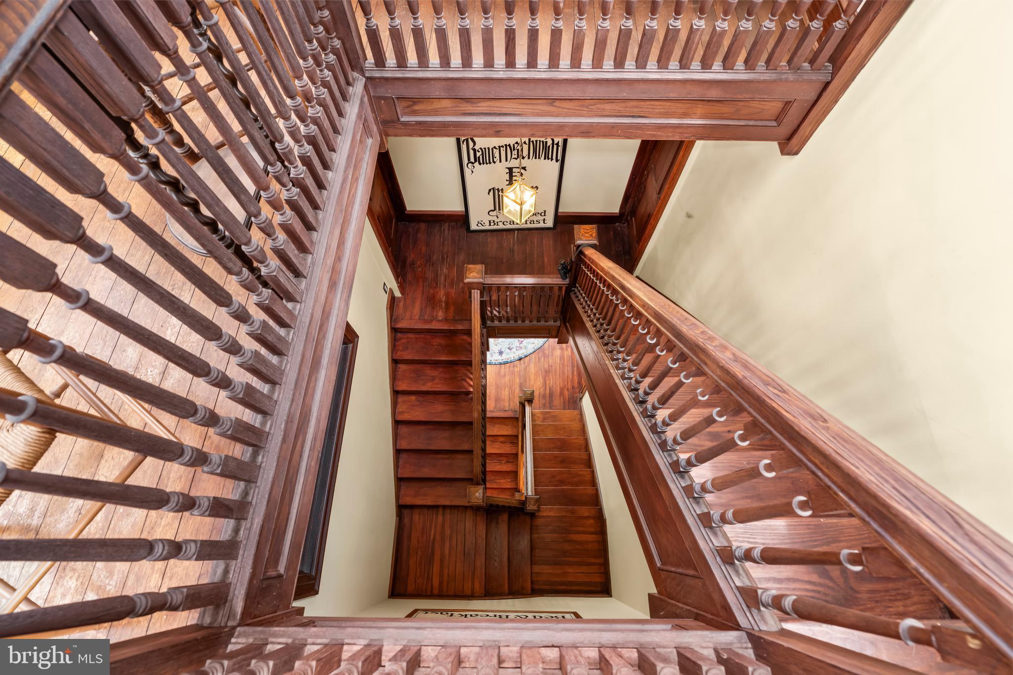 BAUERNSCHMIDT MANOR - Residential