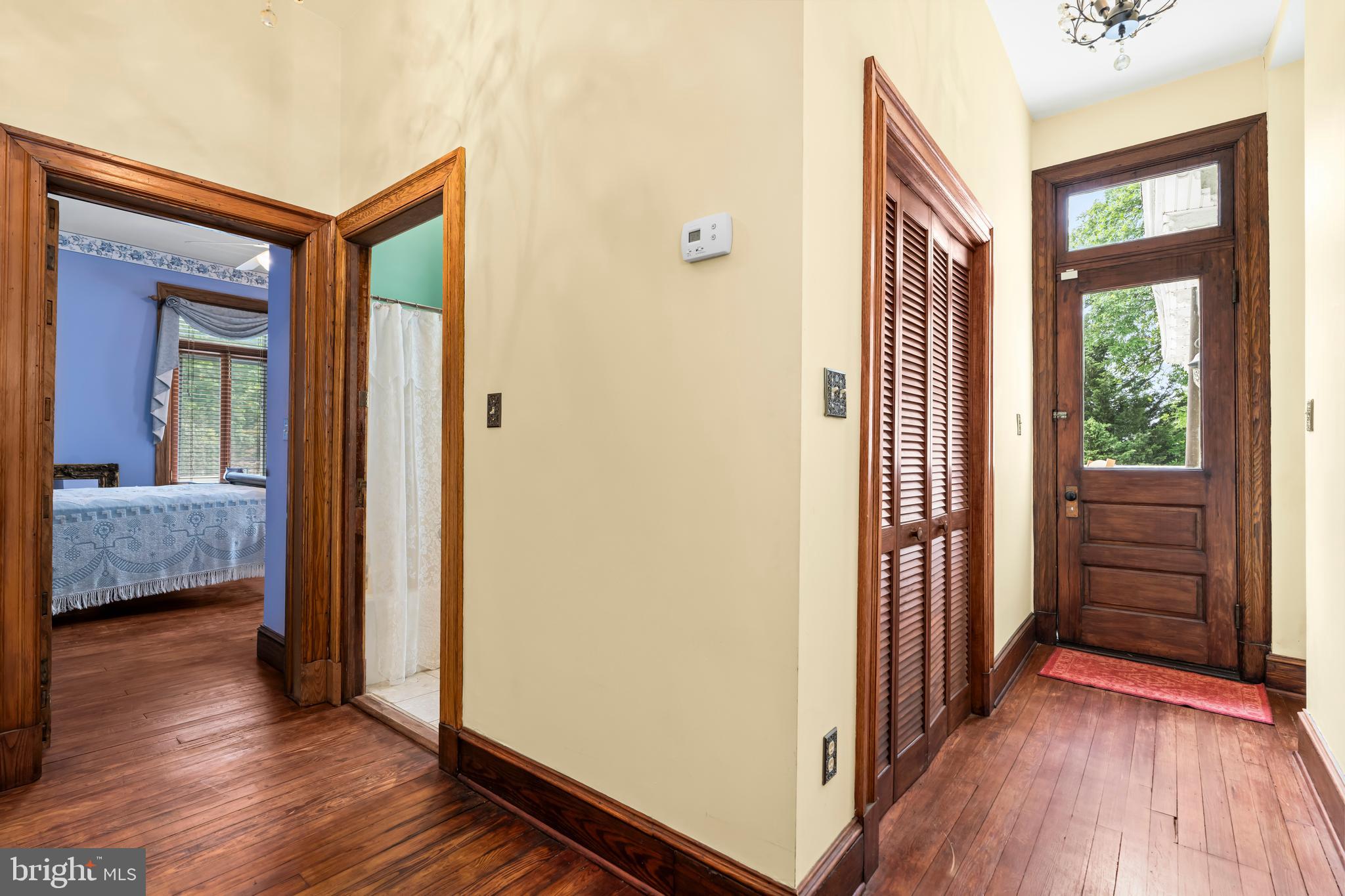 BAUERNSCHMIDT MANOR - Residential