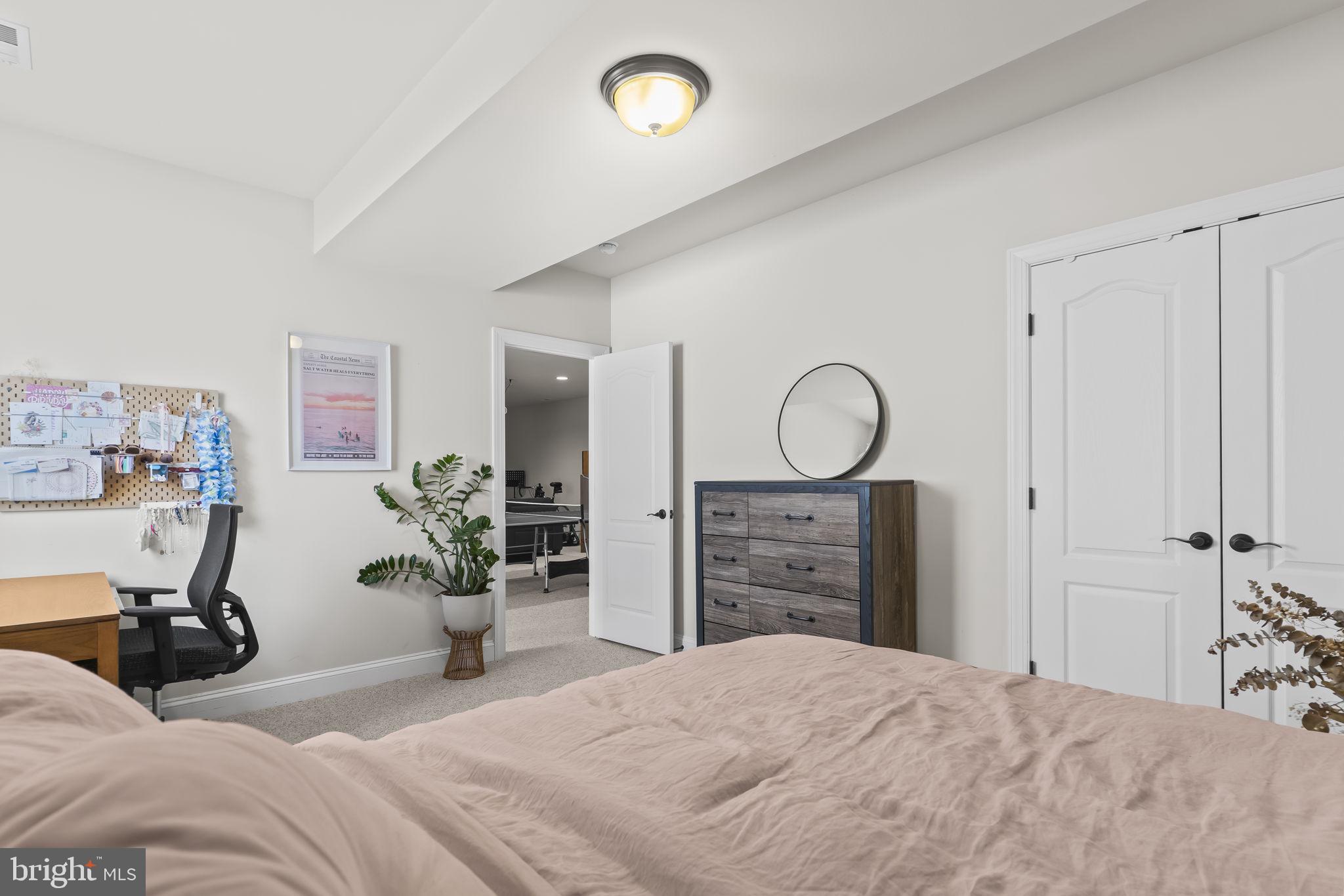 LEONARDS GRANT - Residential